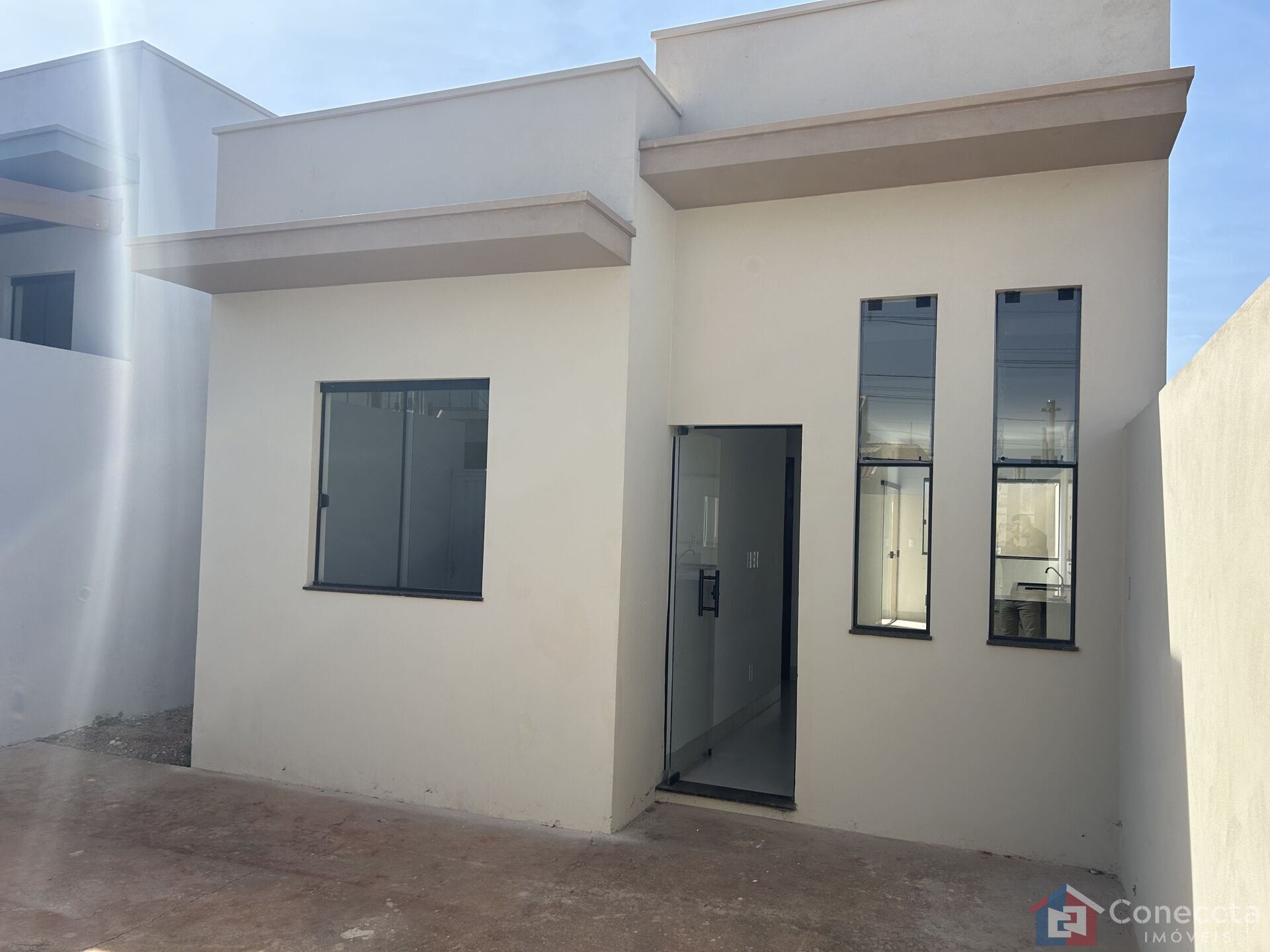 Casa à venda com 2 quartos, 56m² - Foto 4