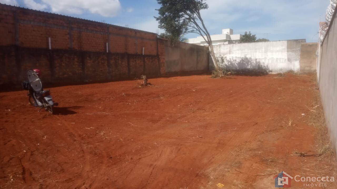 Terreno para alugar, 600m² - Foto 1