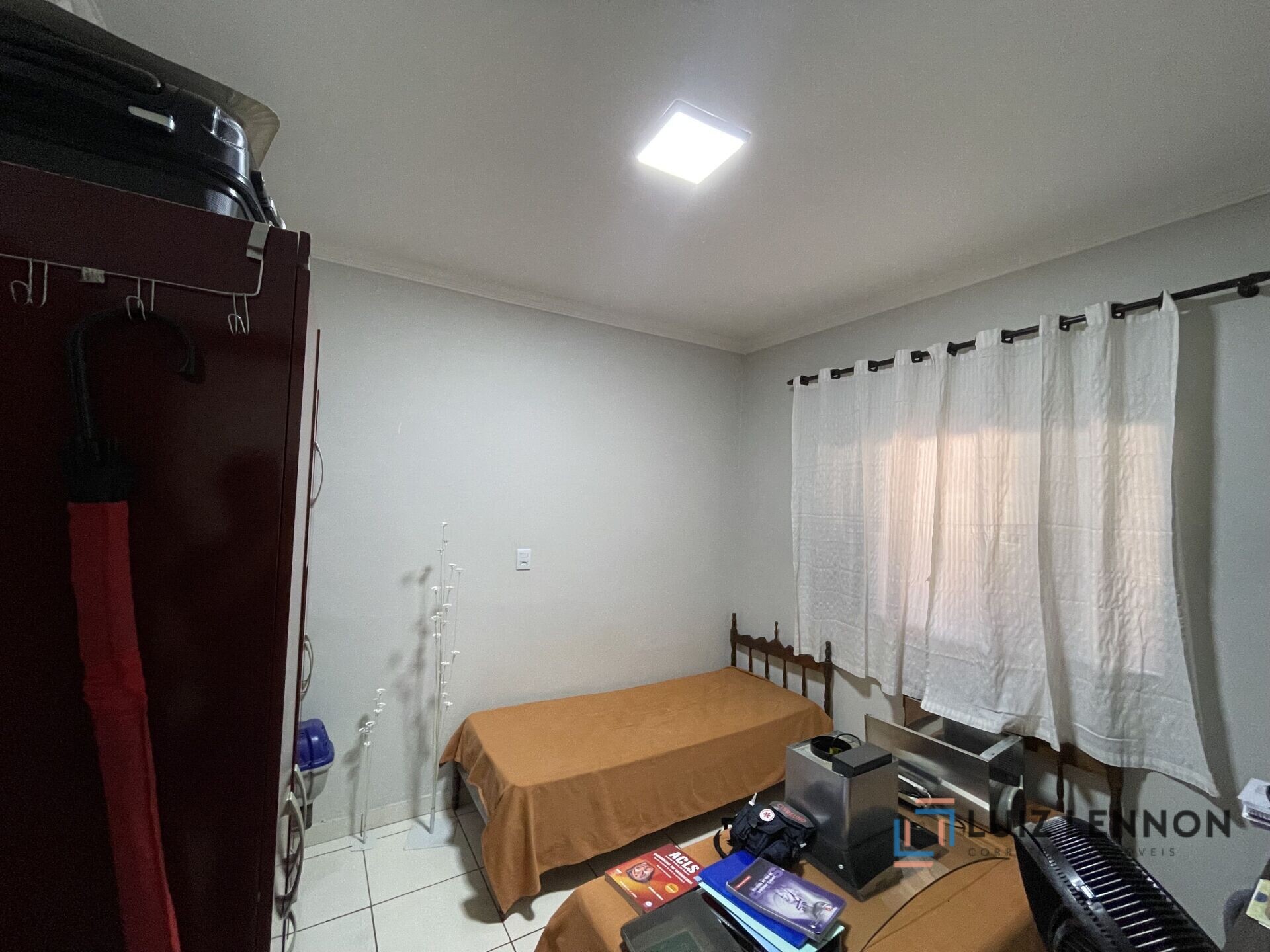 Casa à venda com 3 quartos, 200m² - Foto 17