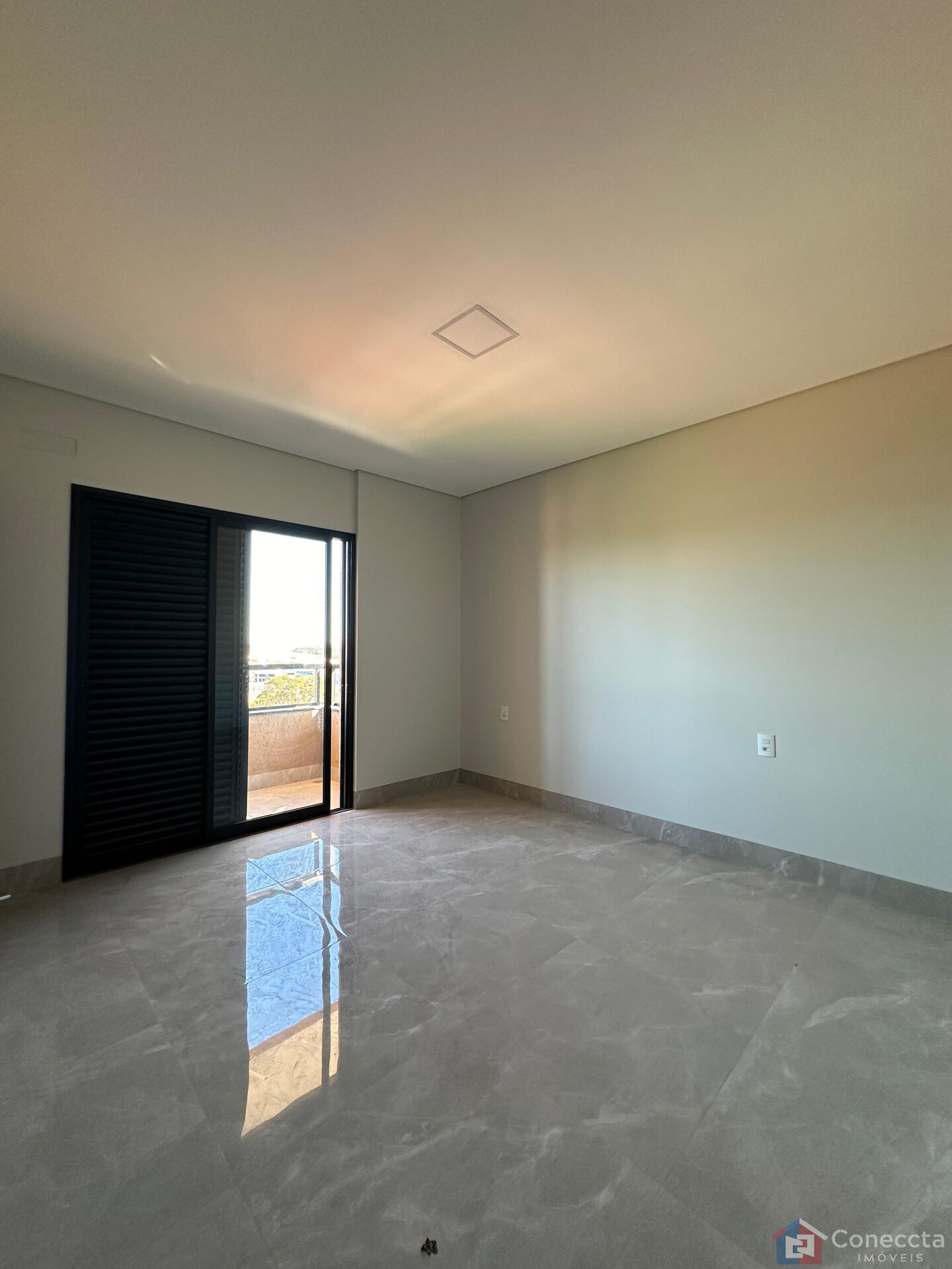 Apartamento à venda com 3 quartos, 192m² - Foto 7