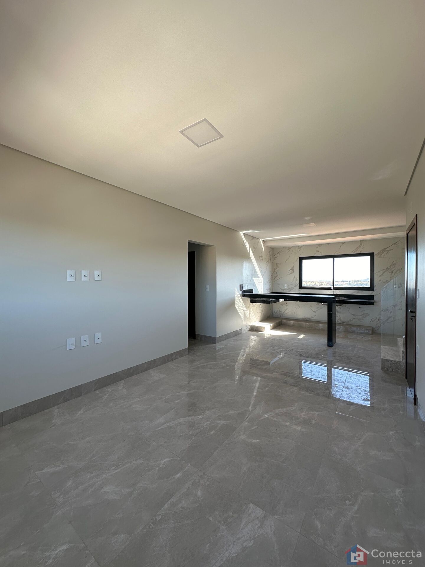 Apartamento à venda com 3 quartos, 192m² - Foto 3
