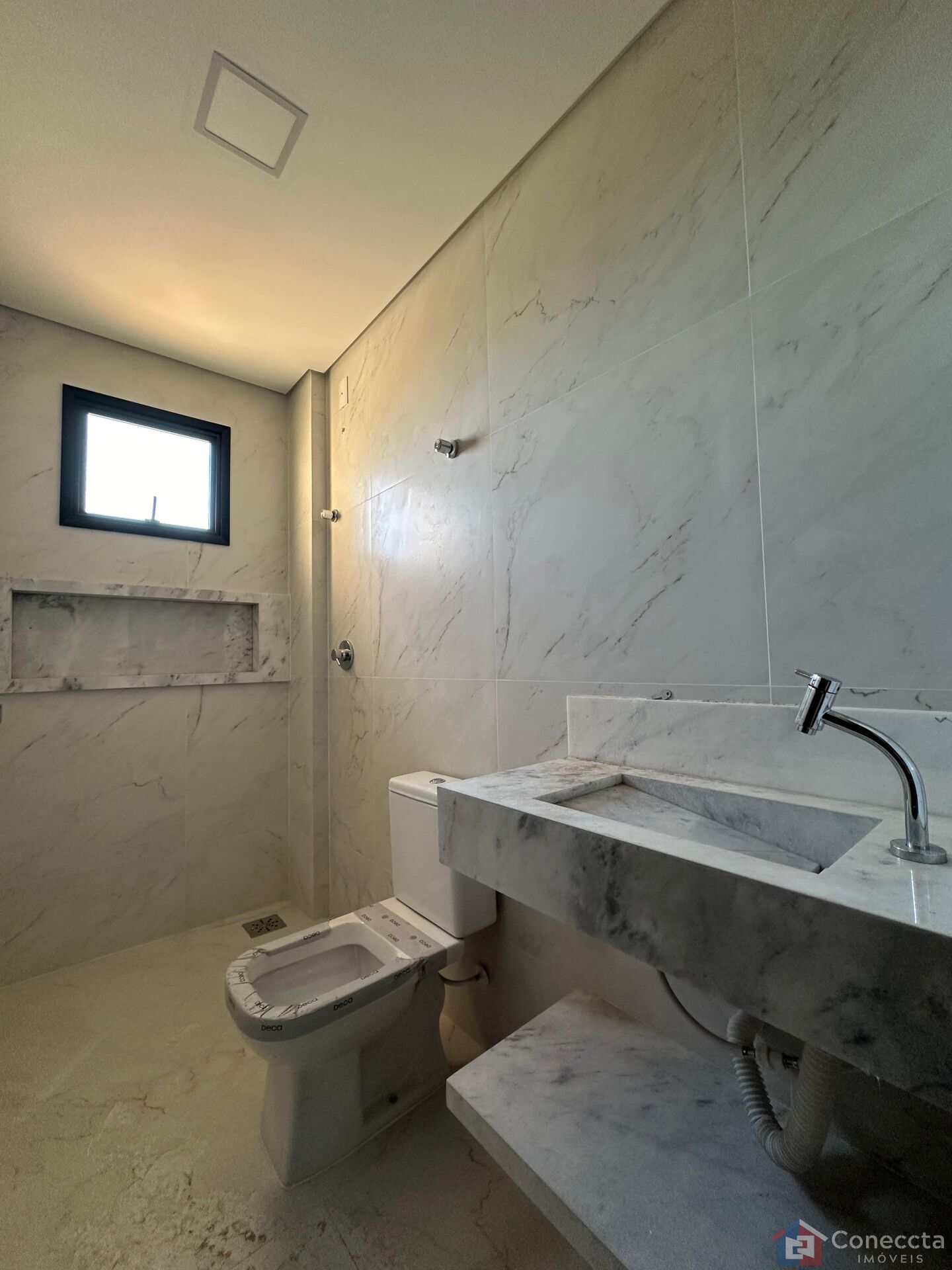 Apartamento à venda com 3 quartos, 192m² - Foto 4