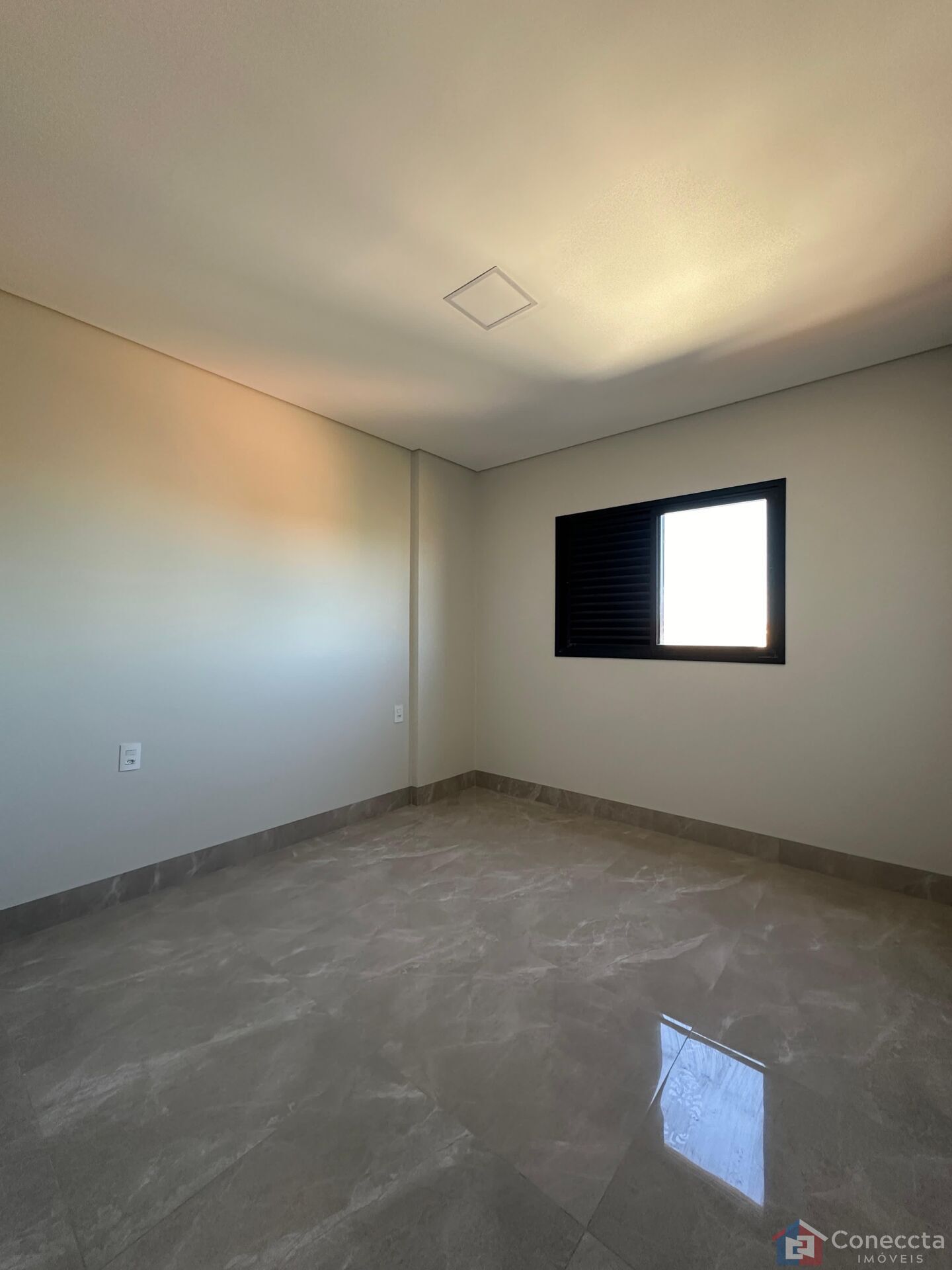Apartamento à venda com 3 quartos, 192m² - Foto 5