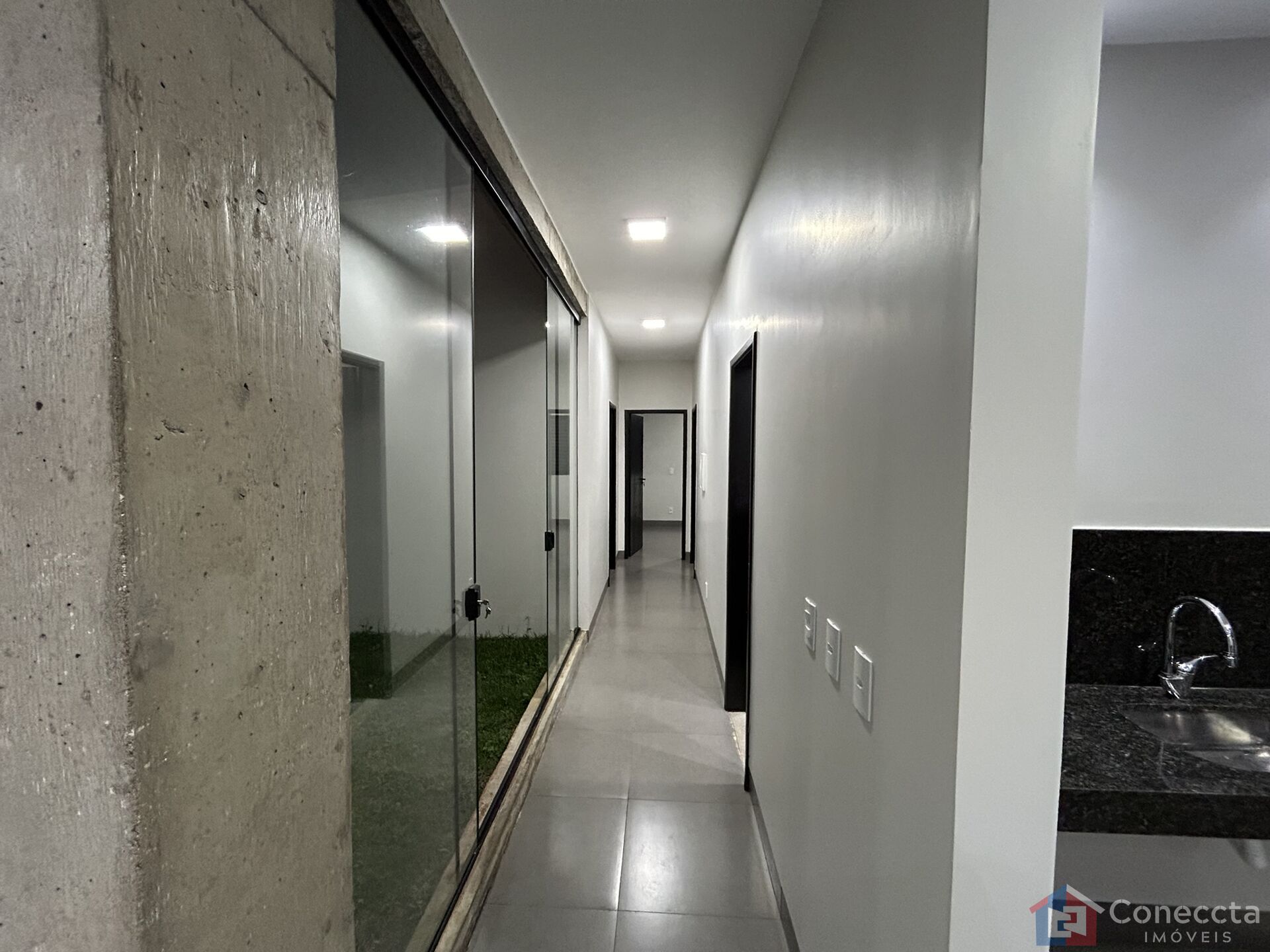 Casa à venda com 3 quartos, 155m² - Foto 4