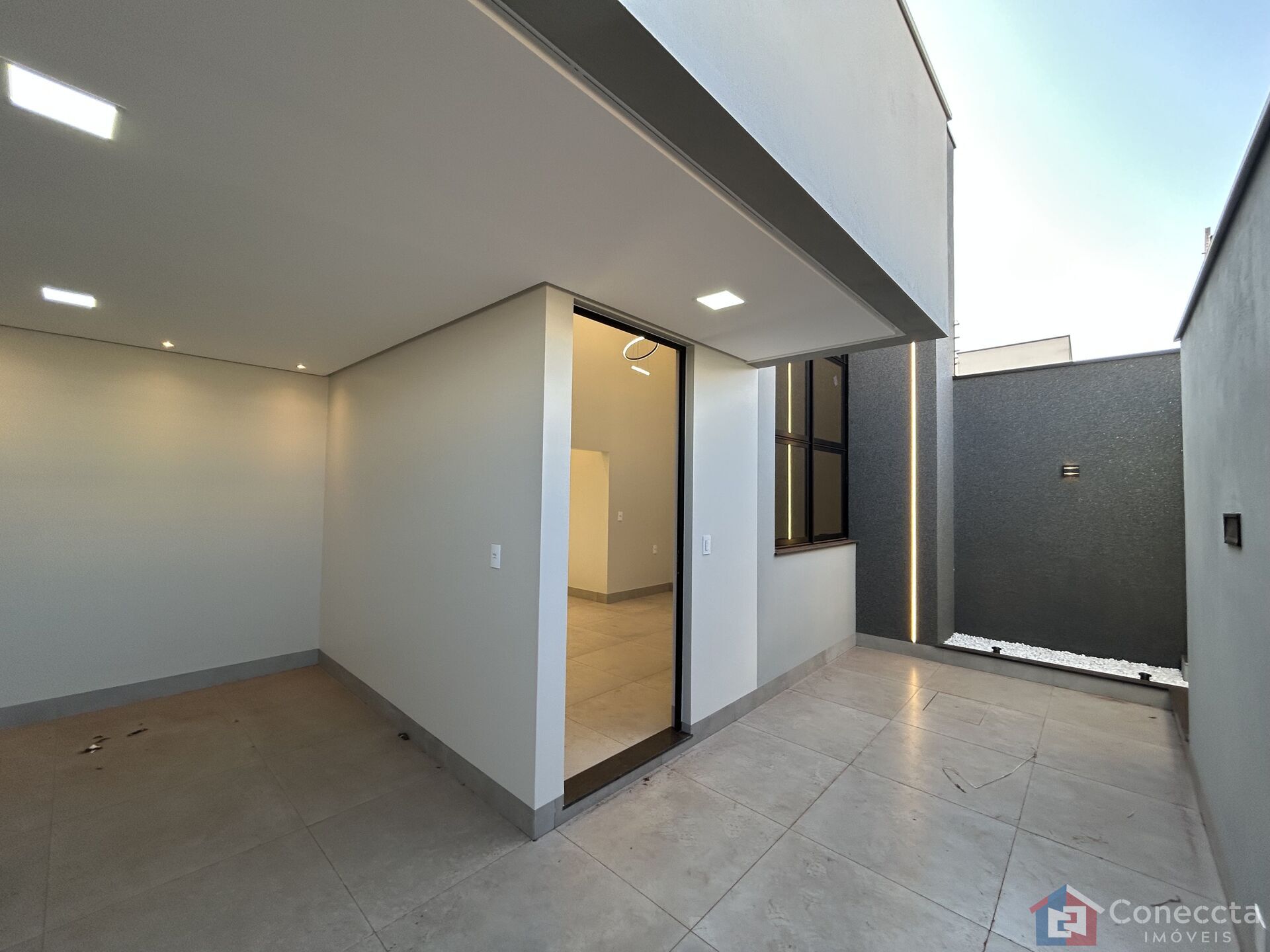 Casa à venda com 3 quartos, 161m² - Foto 3