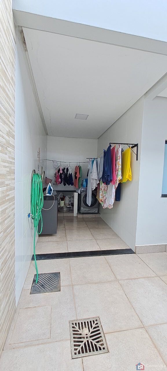 Casa à venda com 3 quartos, 253m² - Foto 11