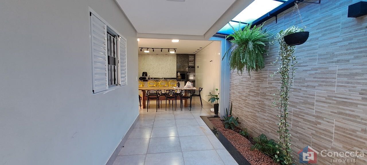 Casa à venda com 3 quartos, 253m² - Foto 4