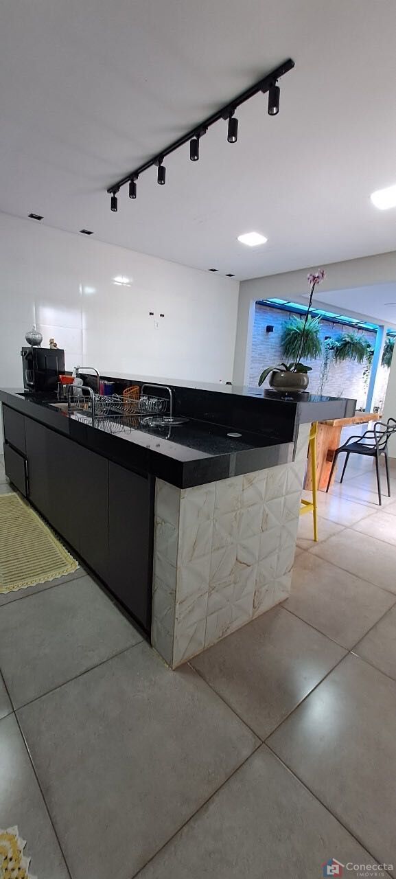Casa à venda com 3 quartos, 253m² - Foto 18