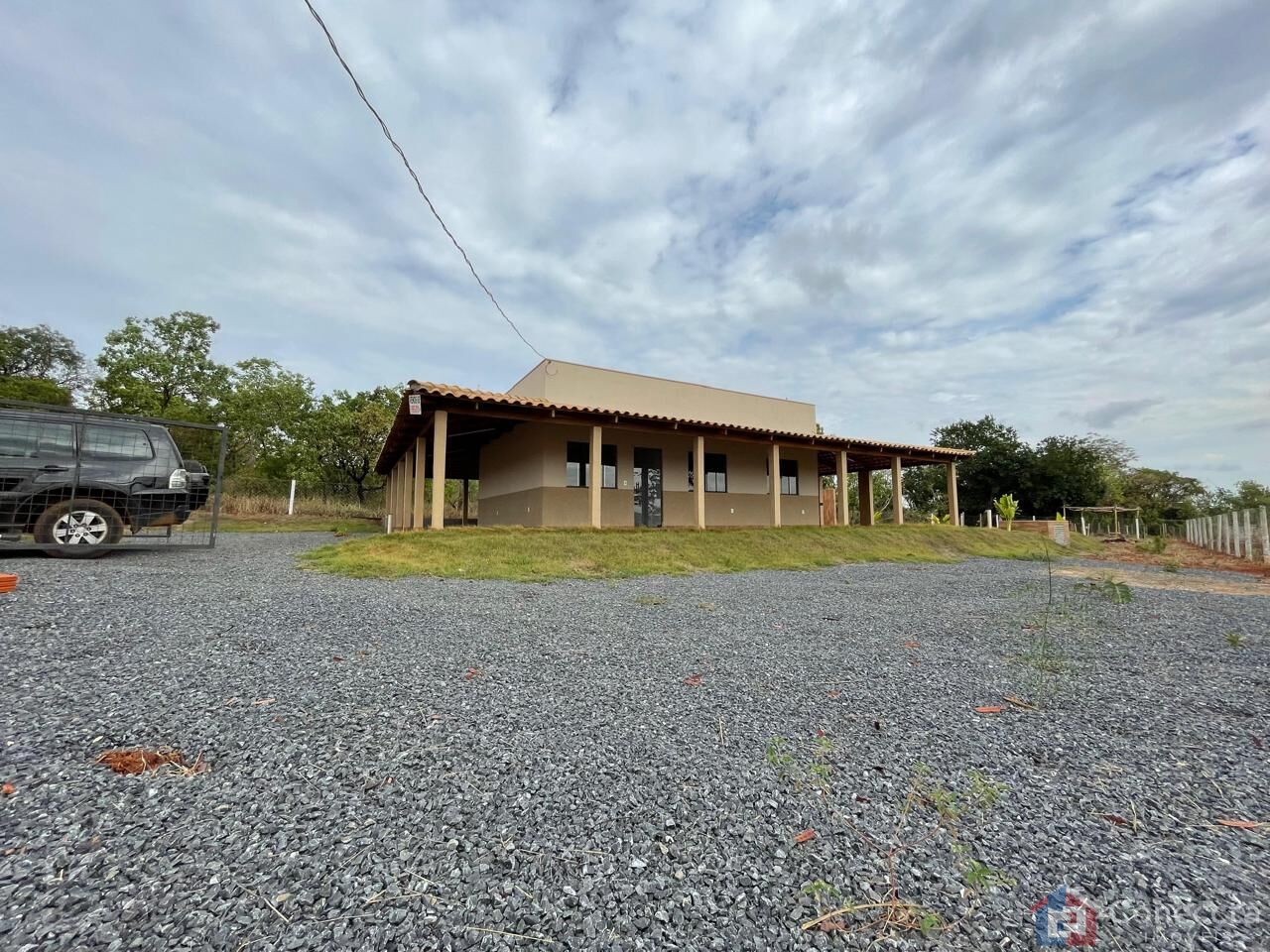 Chácara à venda com 3 quartos, 1000m² - Foto 2