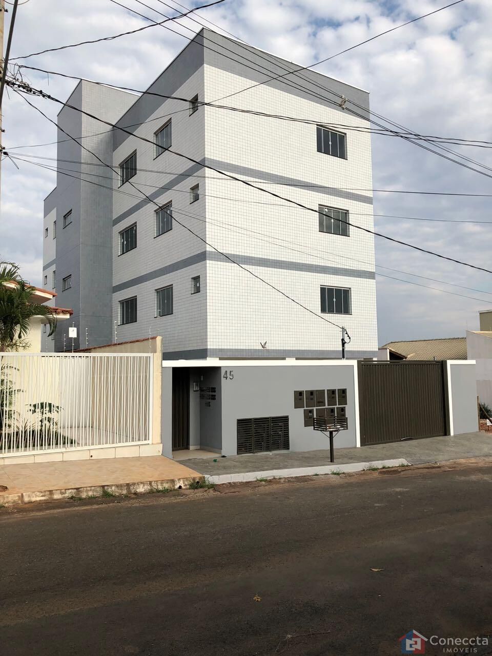 Apartamento à venda com 3 quartos, 82m² - Foto 1