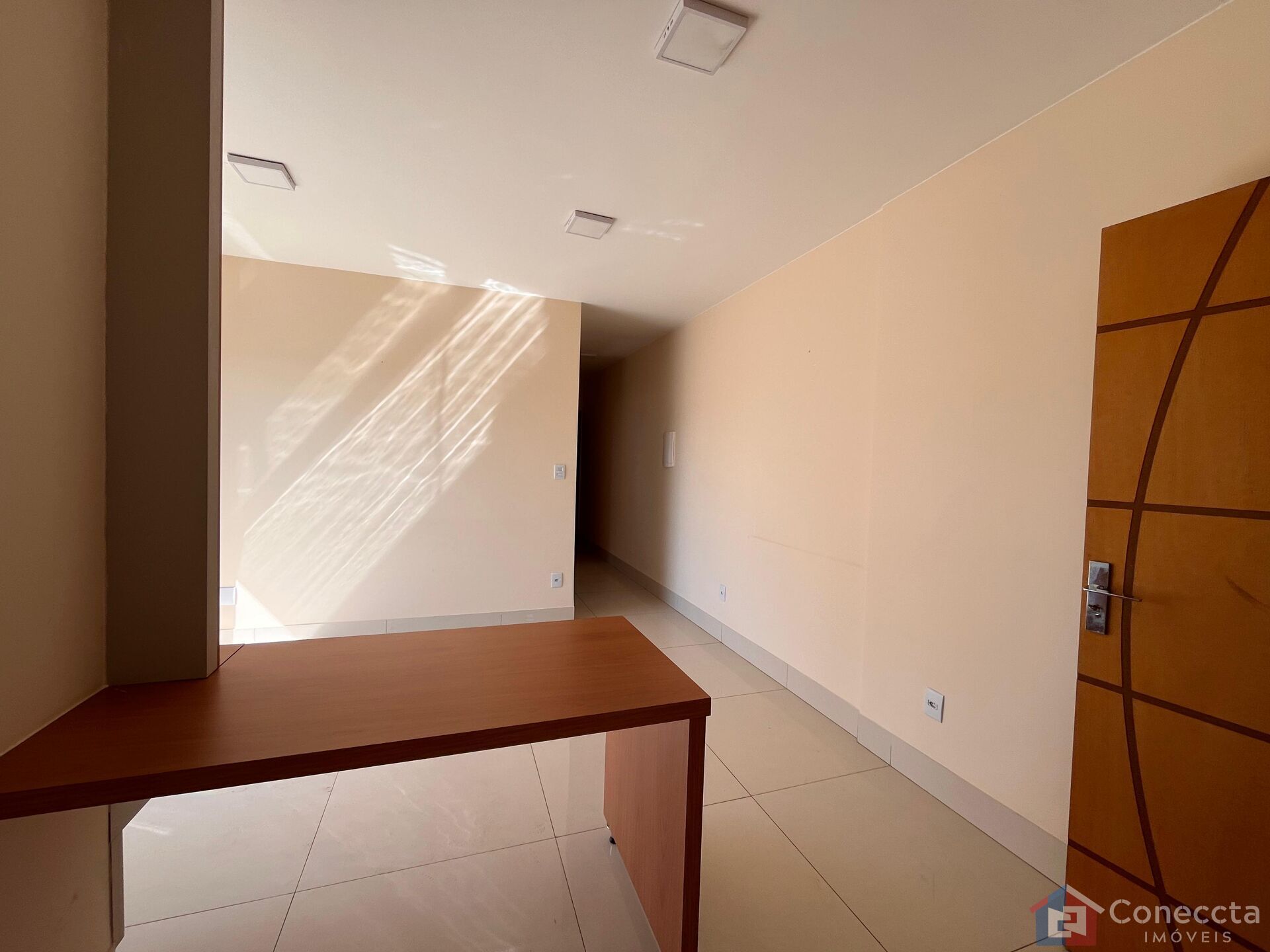 Apartamento à venda com 2 quartos, 70m² - Foto 4