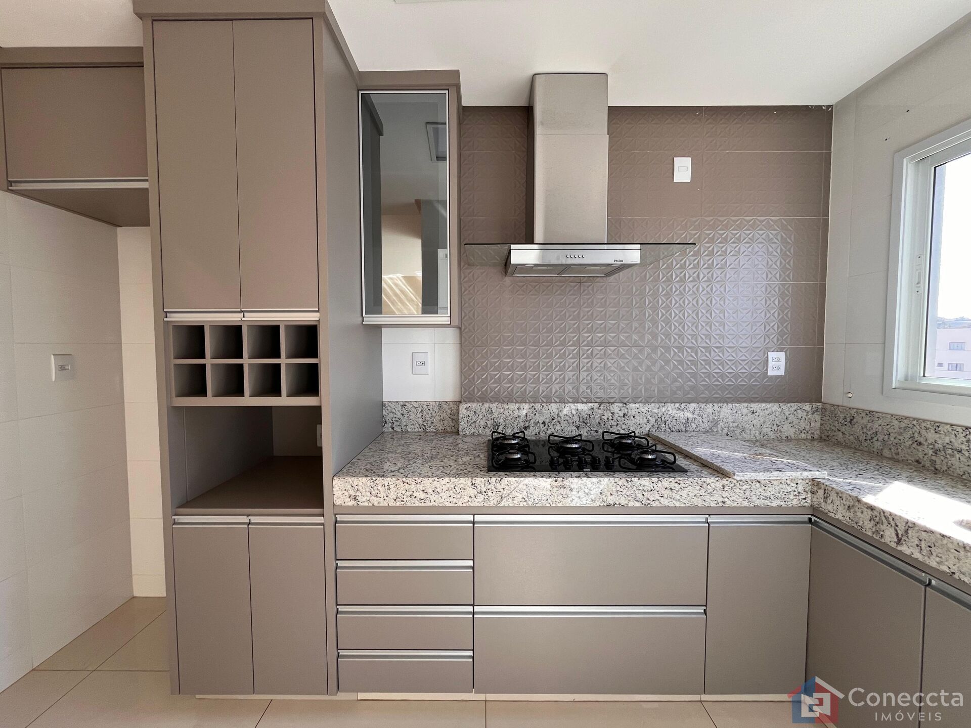 Apartamento à venda com 2 quartos, 70m² - Foto 5