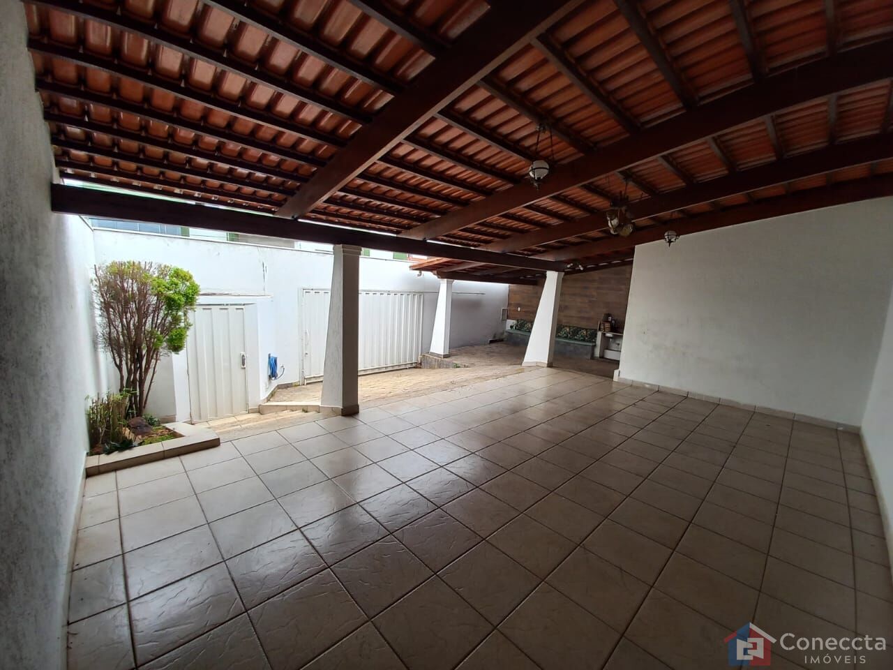 Casa à venda com 3 quartos, 234m² - Foto 6