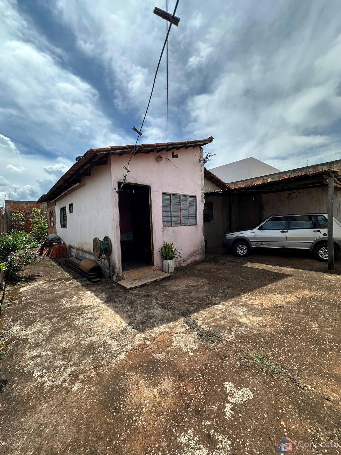 Casa à venda com 2 quartos, 60m² - Foto 2