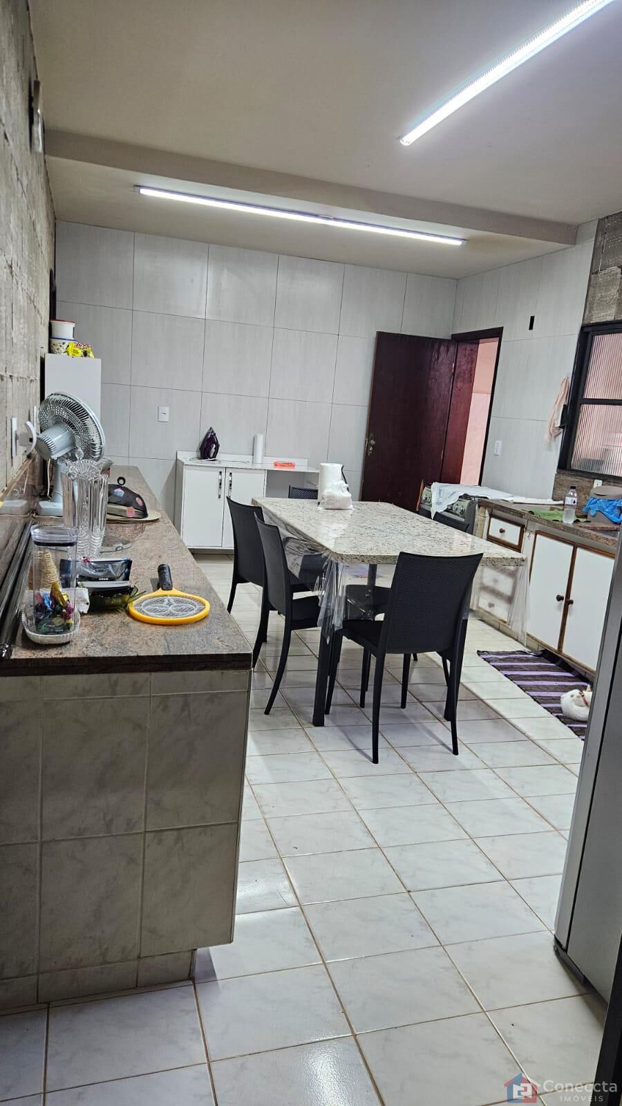 Casa à venda com 4 quartos, 255m² - Foto 5