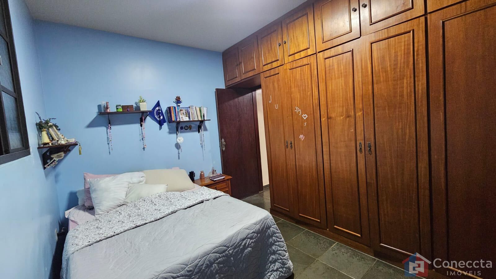 Casa à venda com 4 quartos, 255m² - Foto 31