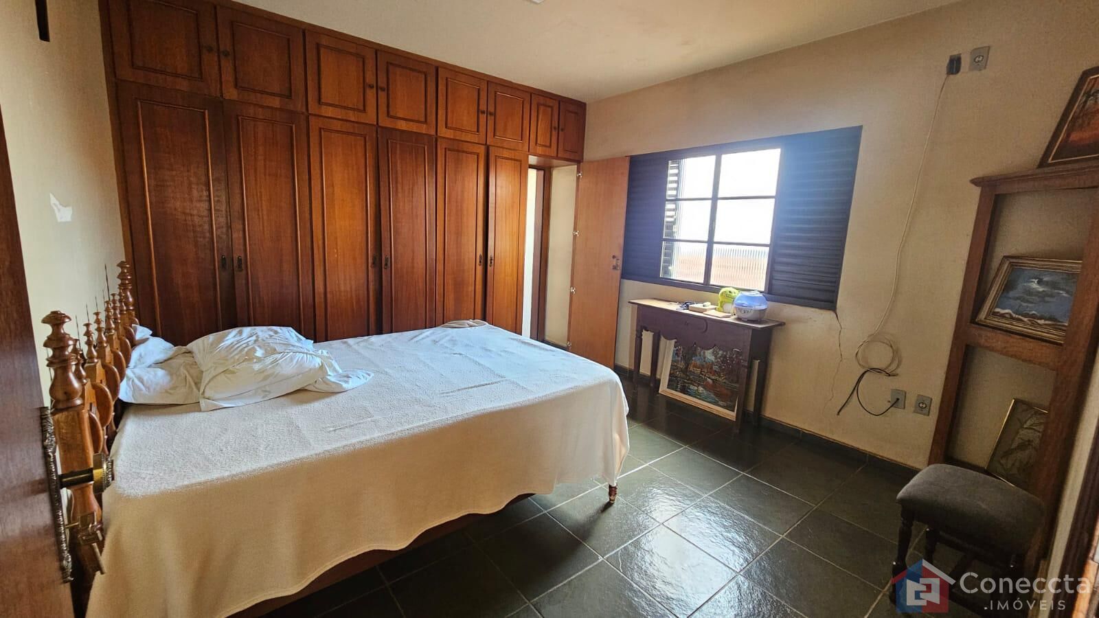Casa à venda com 4 quartos, 255m² - Foto 16