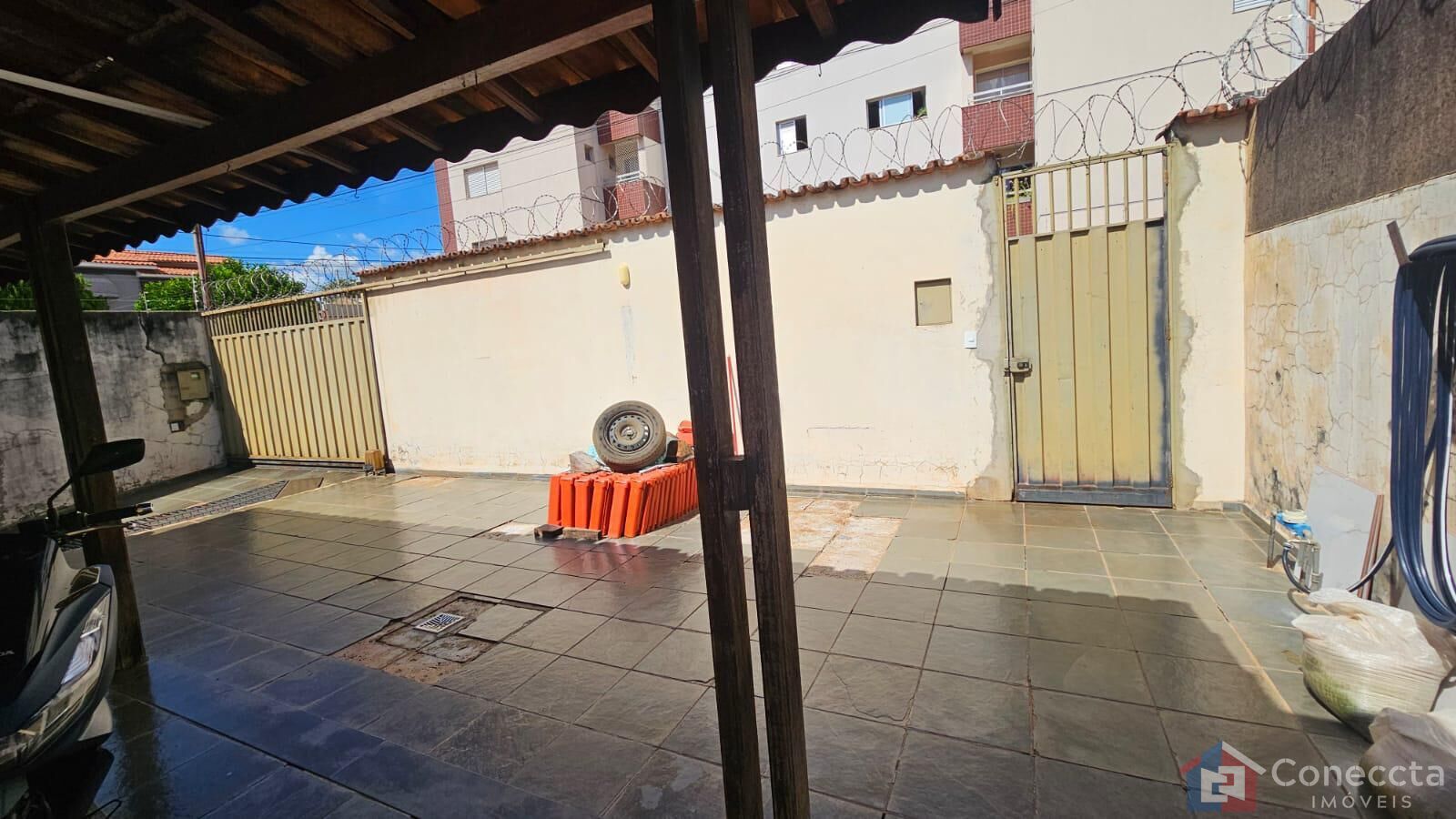 Casa à venda com 4 quartos, 255m² - Foto 11