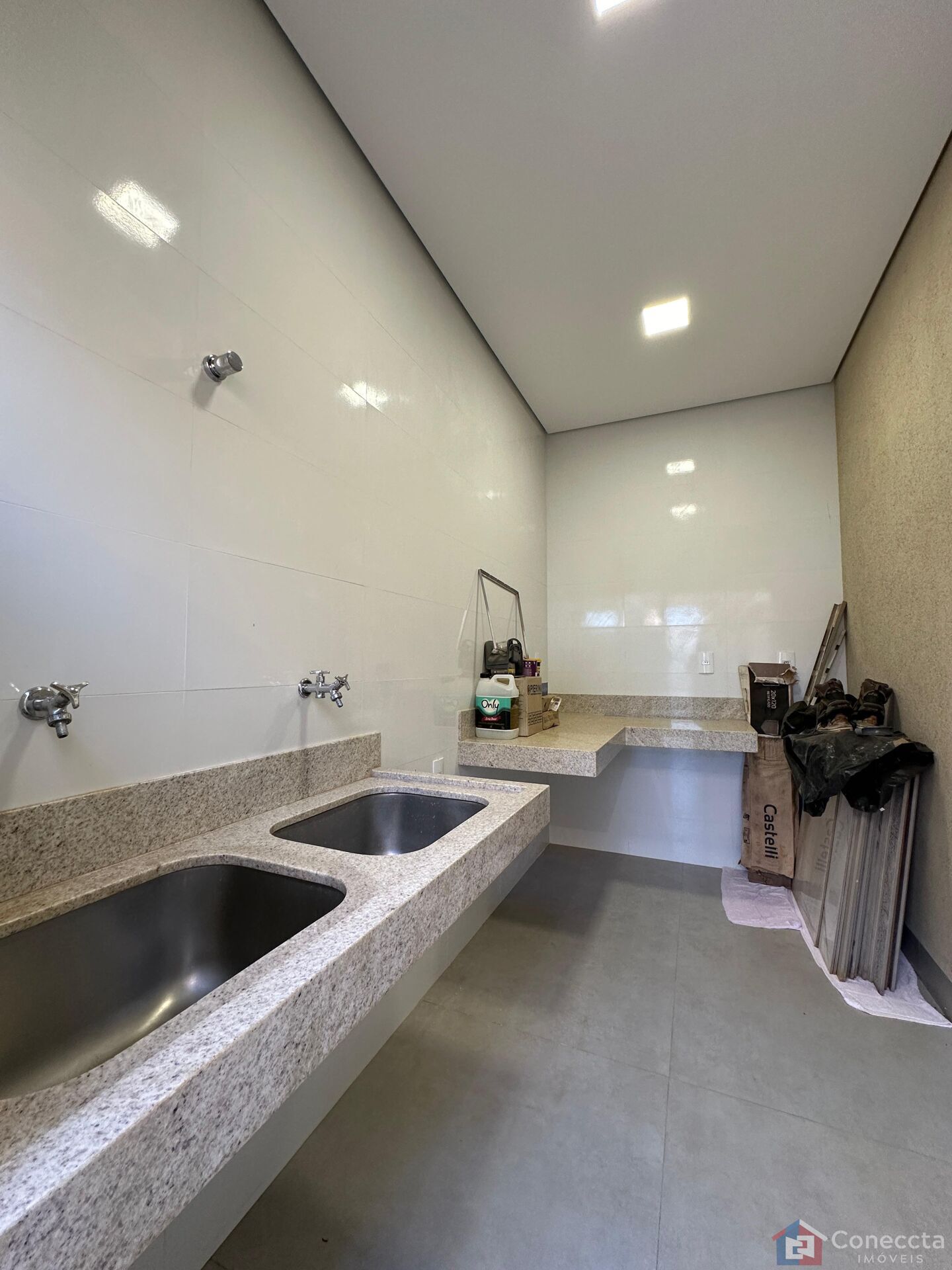 Casa à venda com 4 quartos, 214m² - Foto 16