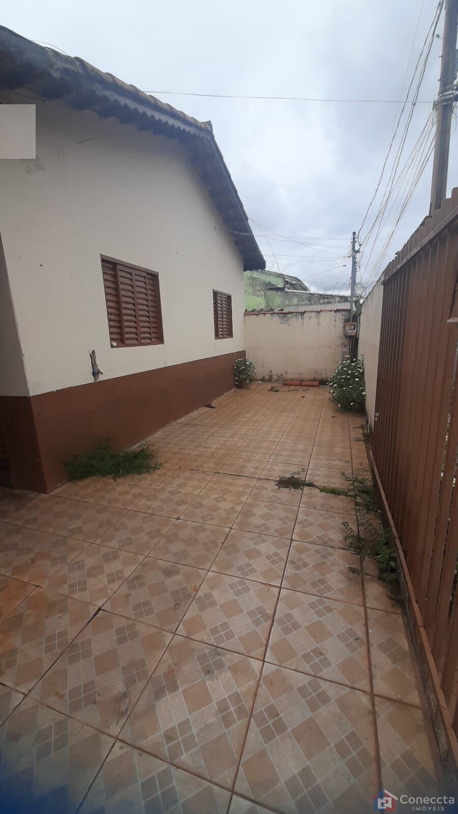 Casa à venda com 4 quartos, 167m² - Foto 2