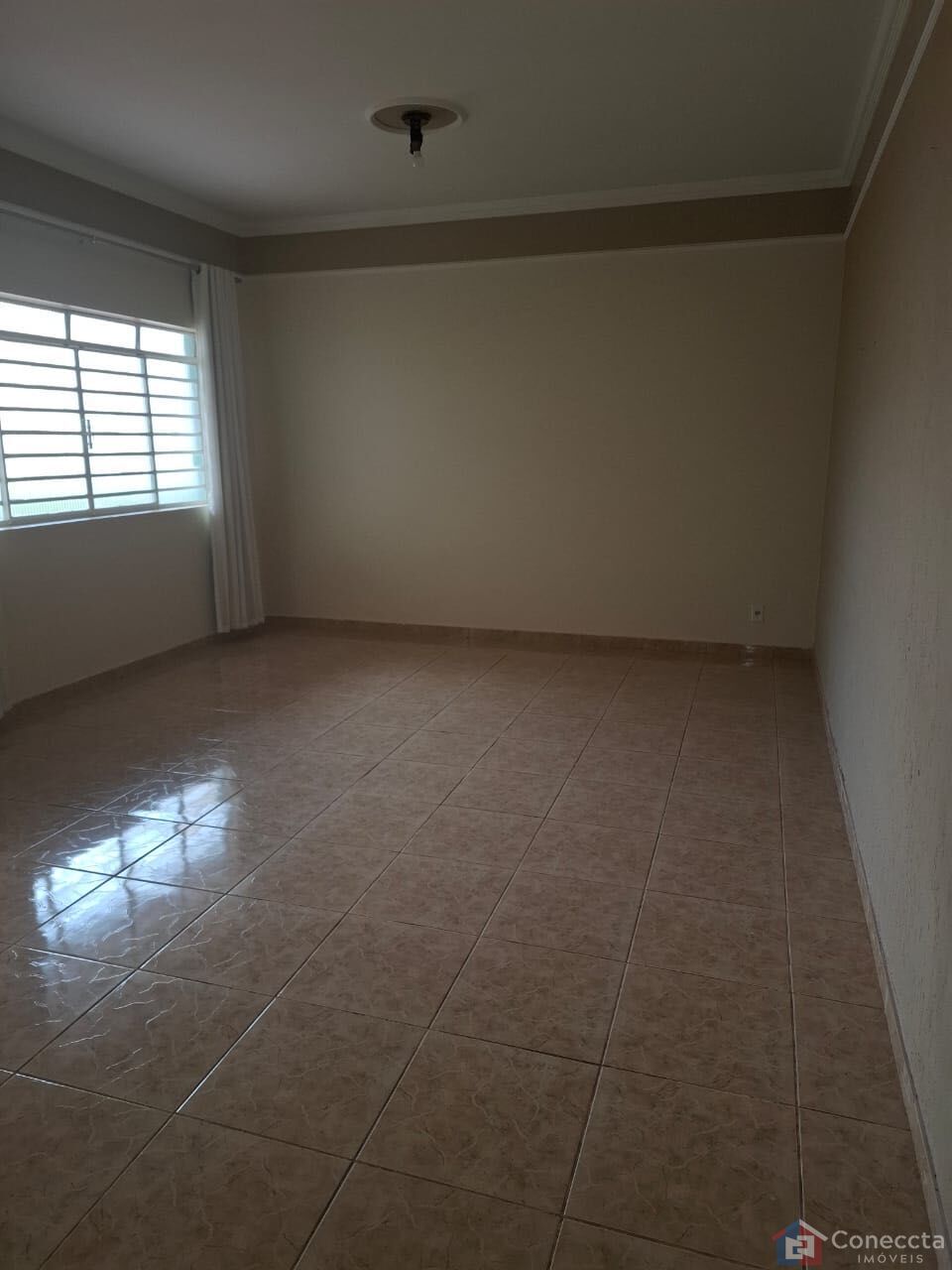 Casa para alugar com 3 quartos, 359m² - Foto 7