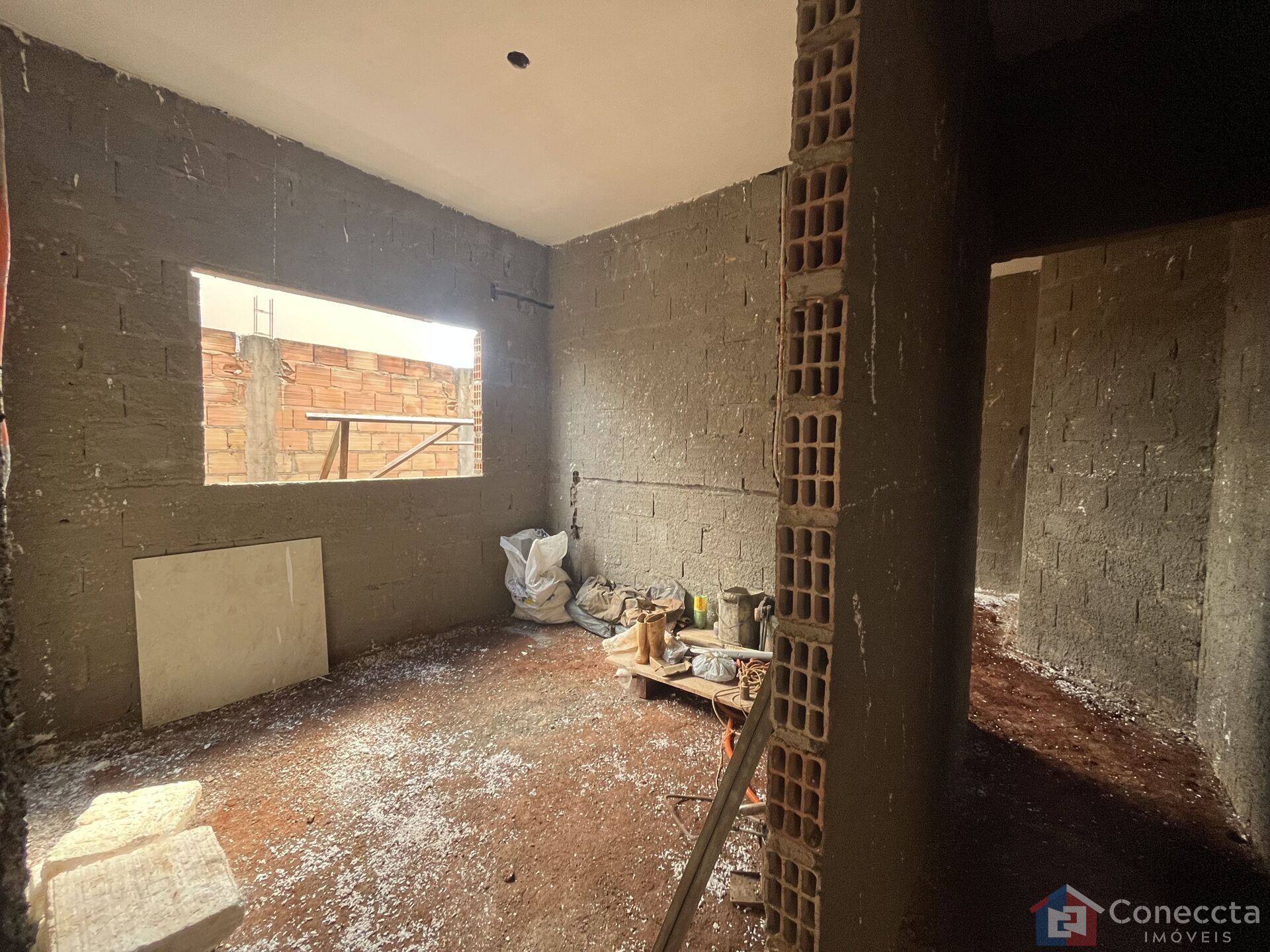 Casa à venda com 3 quartos, 130m² - Foto 1