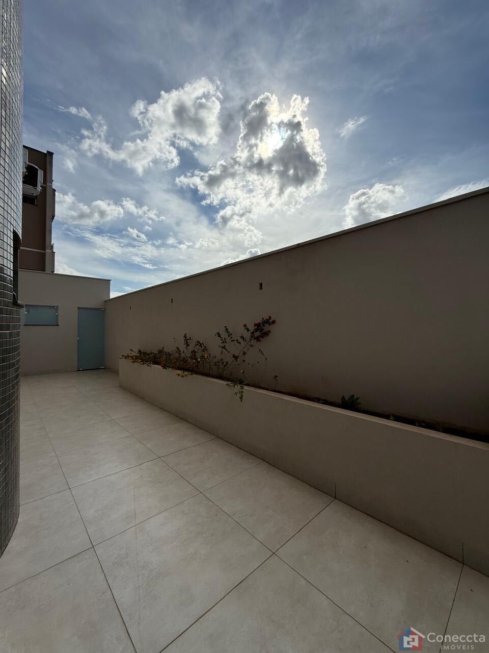 Apartamento à venda com 3 quartos, 105m² - Foto 3