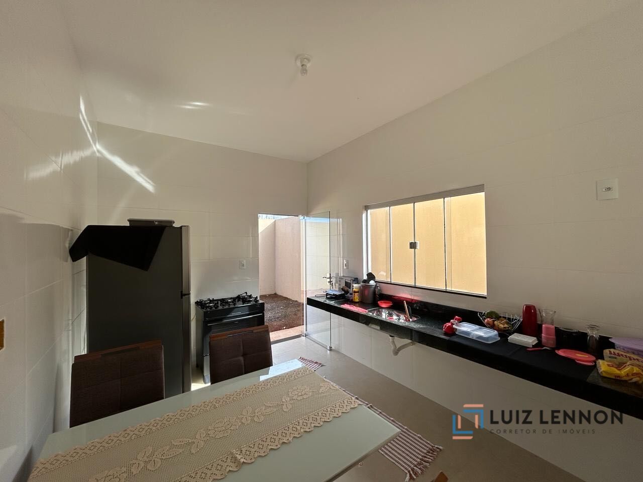 Casa à venda com 2 quartos, 60m² - Foto 6