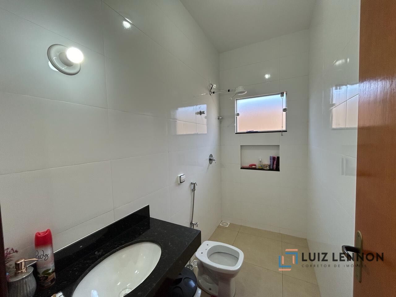 Casa à venda com 2 quartos, 60m² - Foto 13