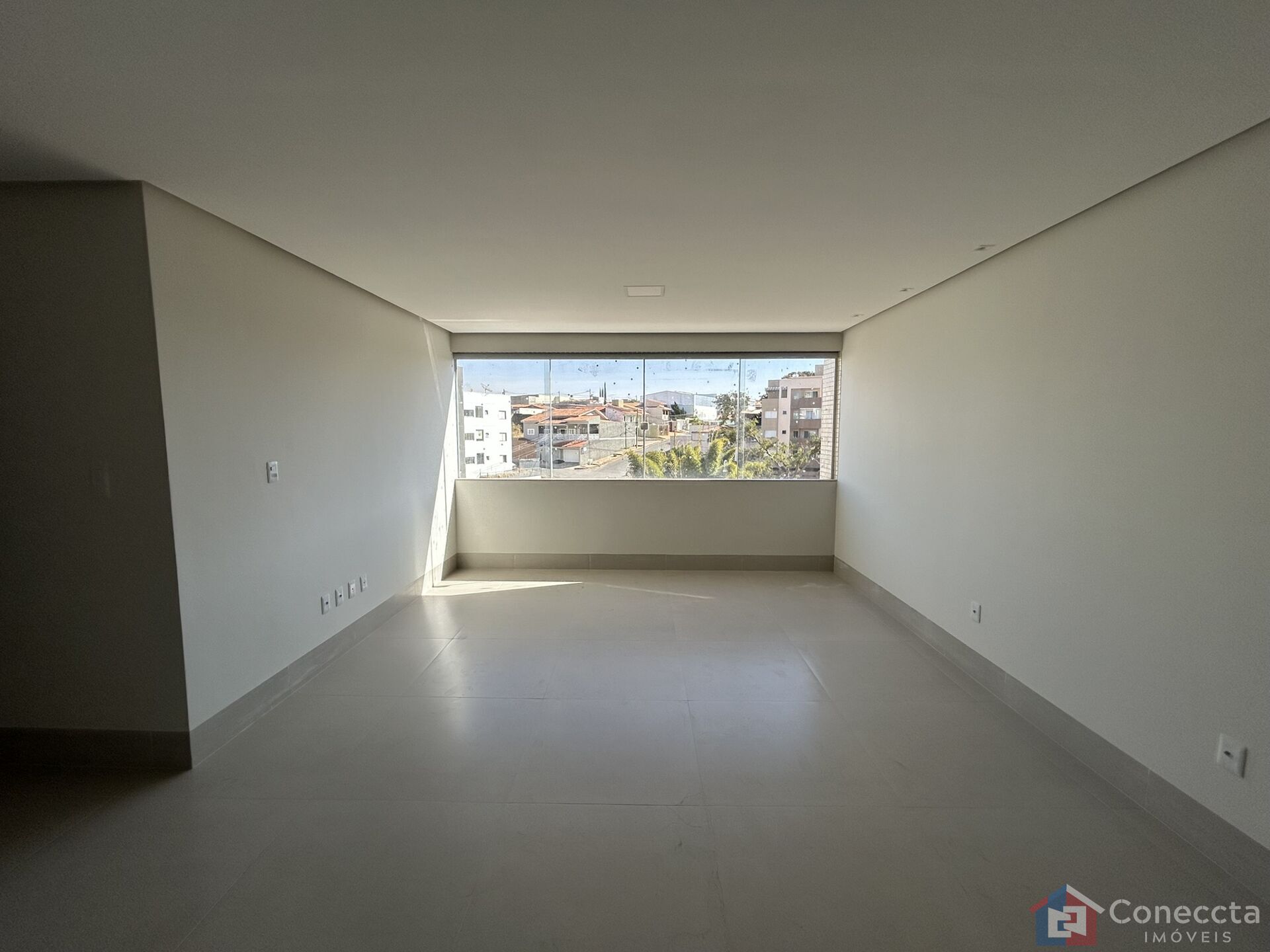 Apartamento à venda com 3 quartos, 105m² - Foto 3