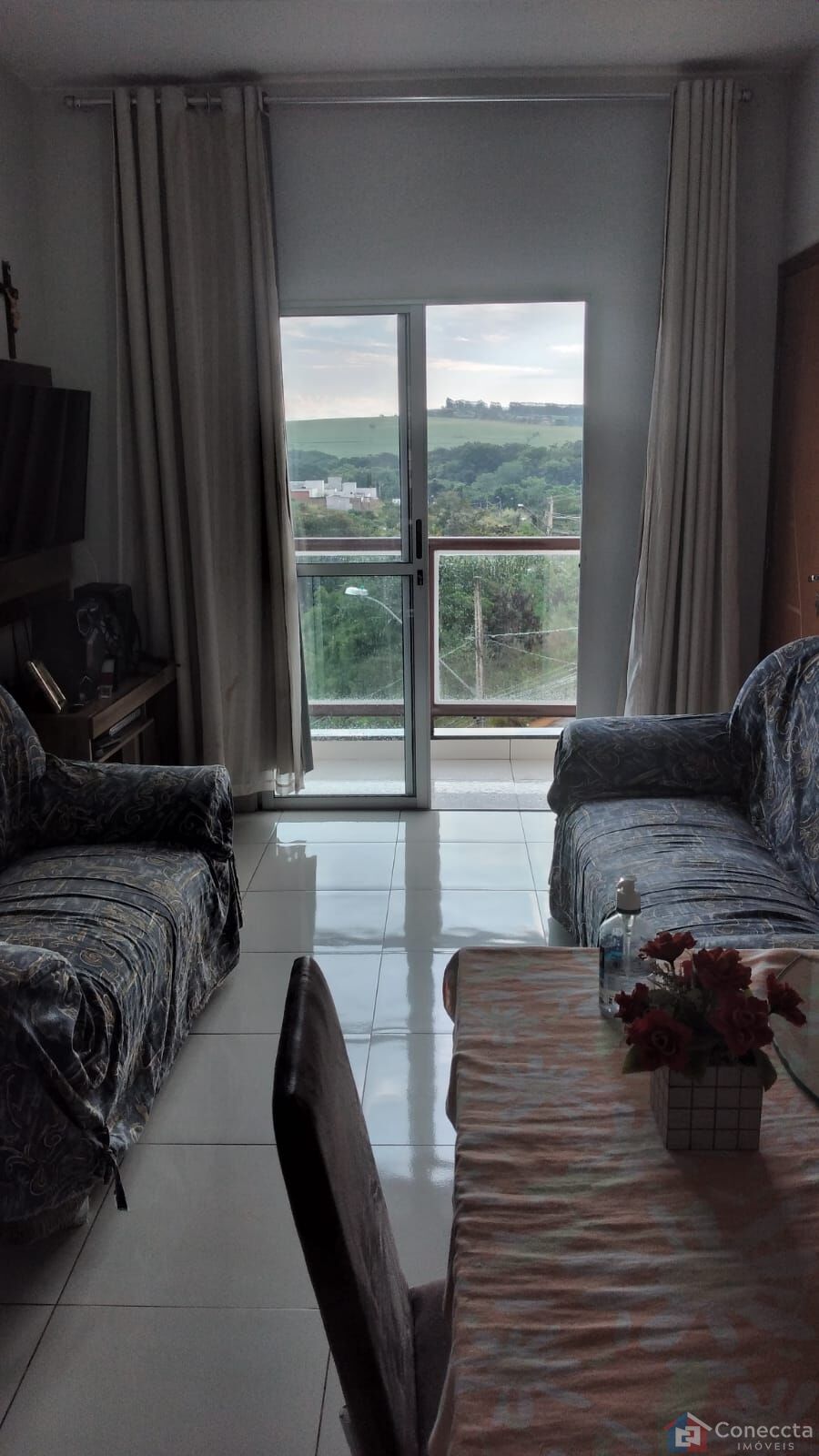 Apartamento à venda com 2 quartos, 64m² - Foto 1