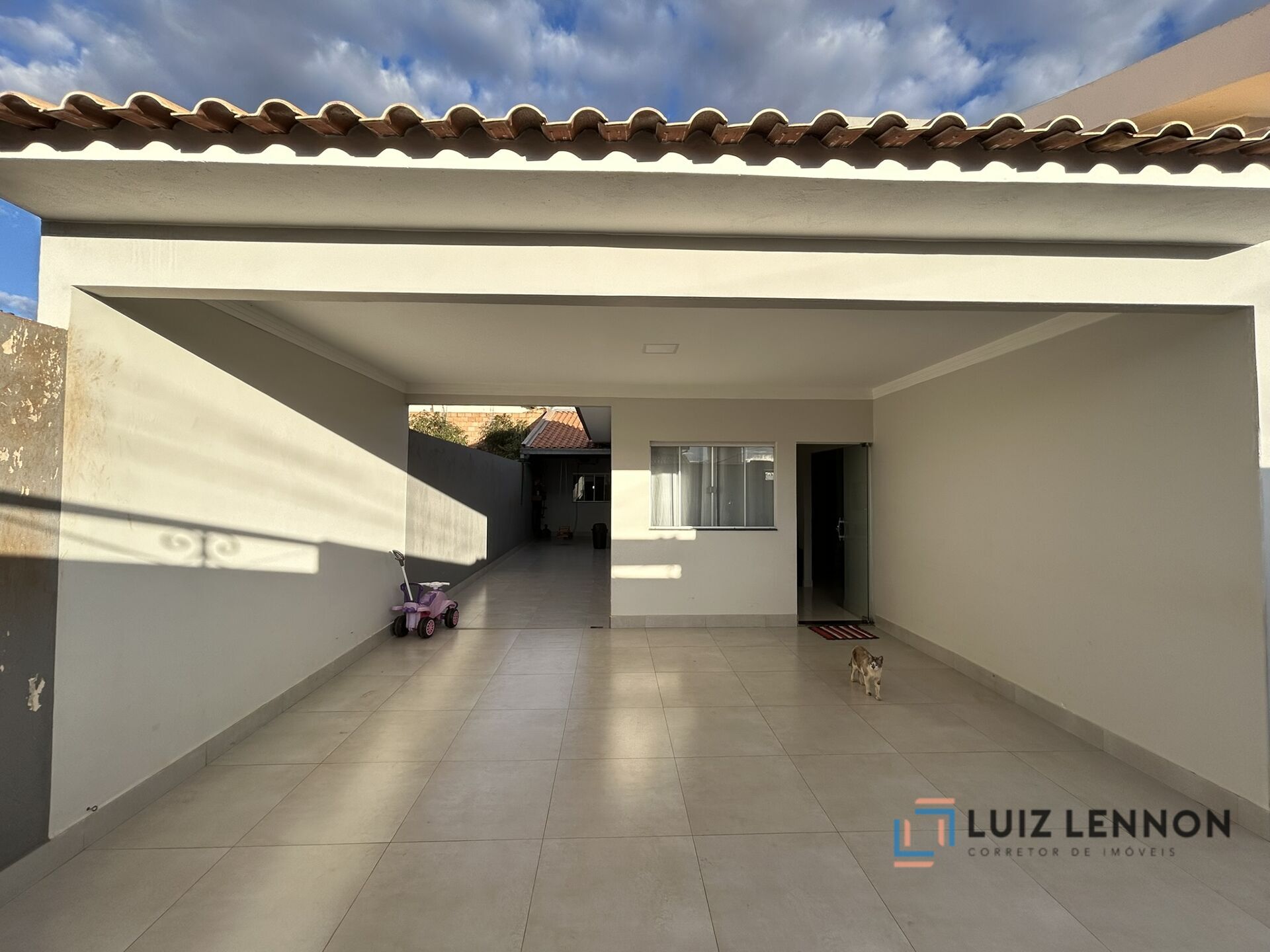 Casa à venda com 4 quartos, 177m² - Foto 3