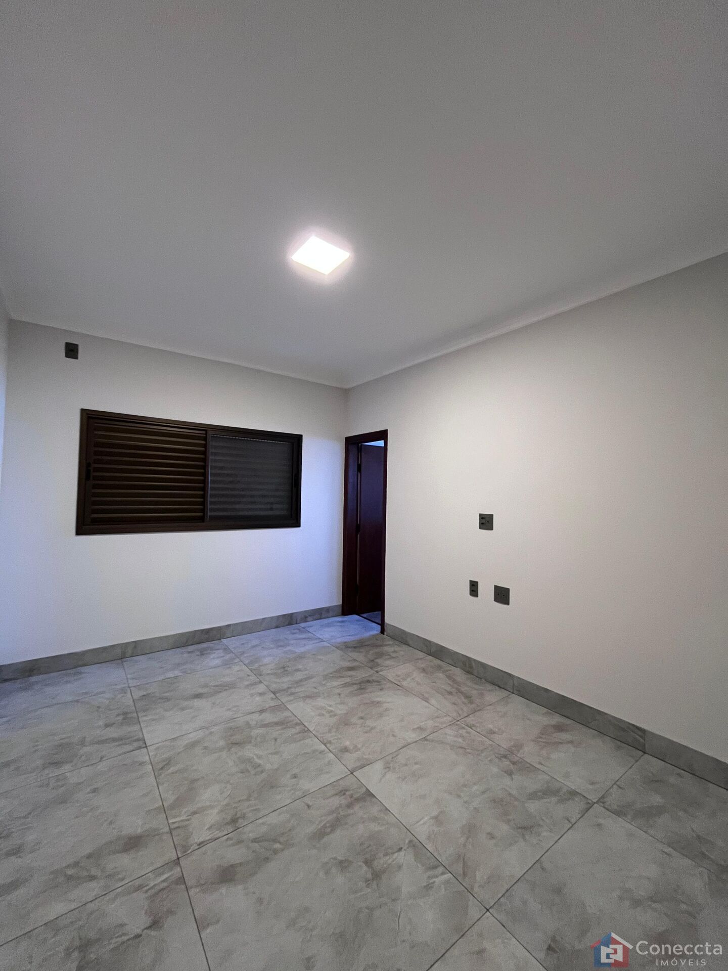 Apartamento à venda com 3 quartos, 93m² - Foto 7