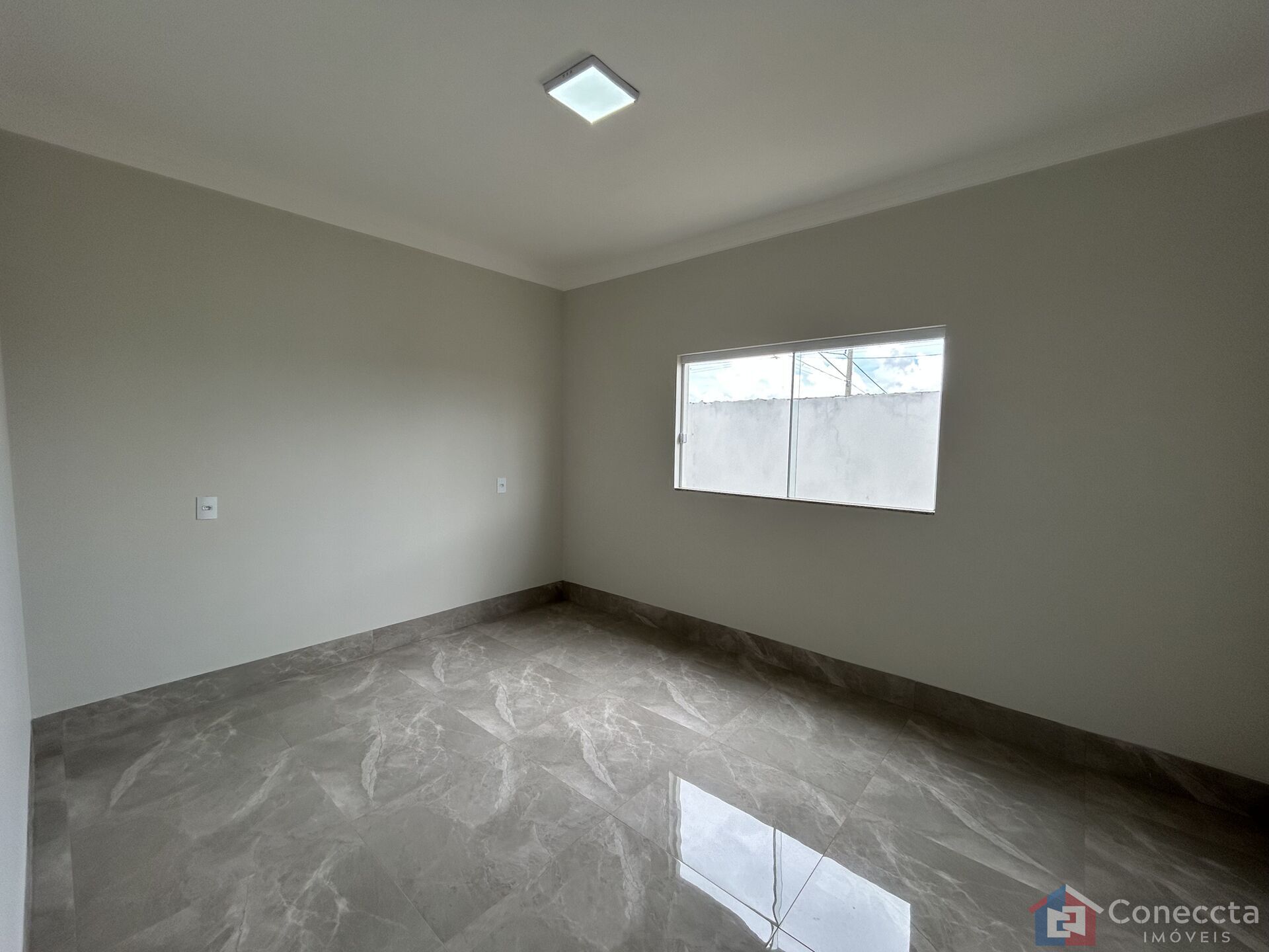 Casa à venda com 2 quartos, 60m² - Foto 8