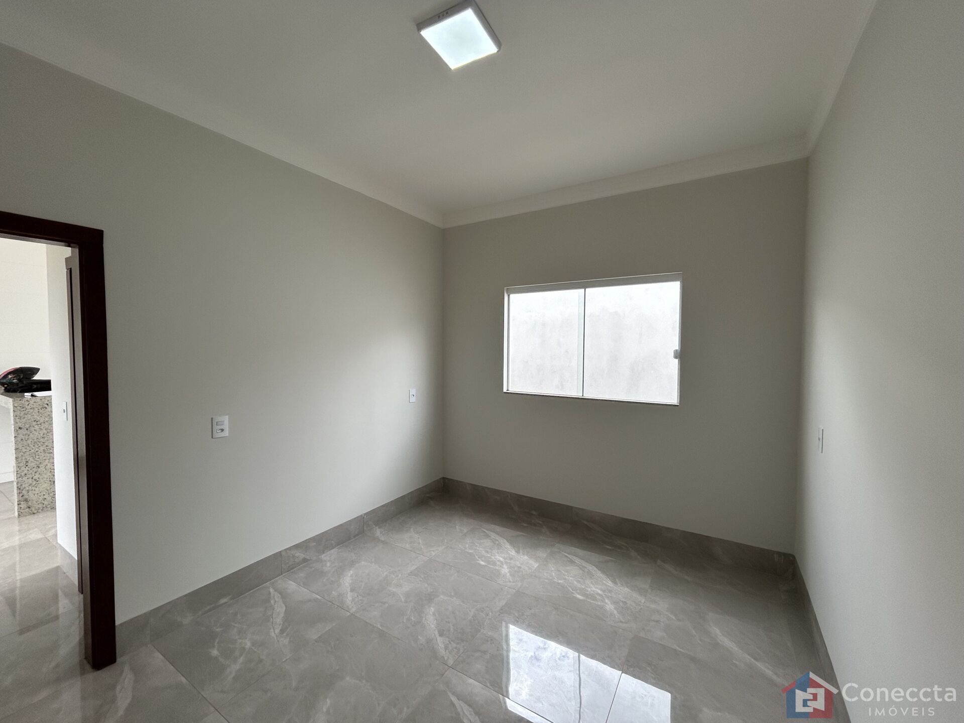 Casa à venda com 2 quartos, 60m² - Foto 11