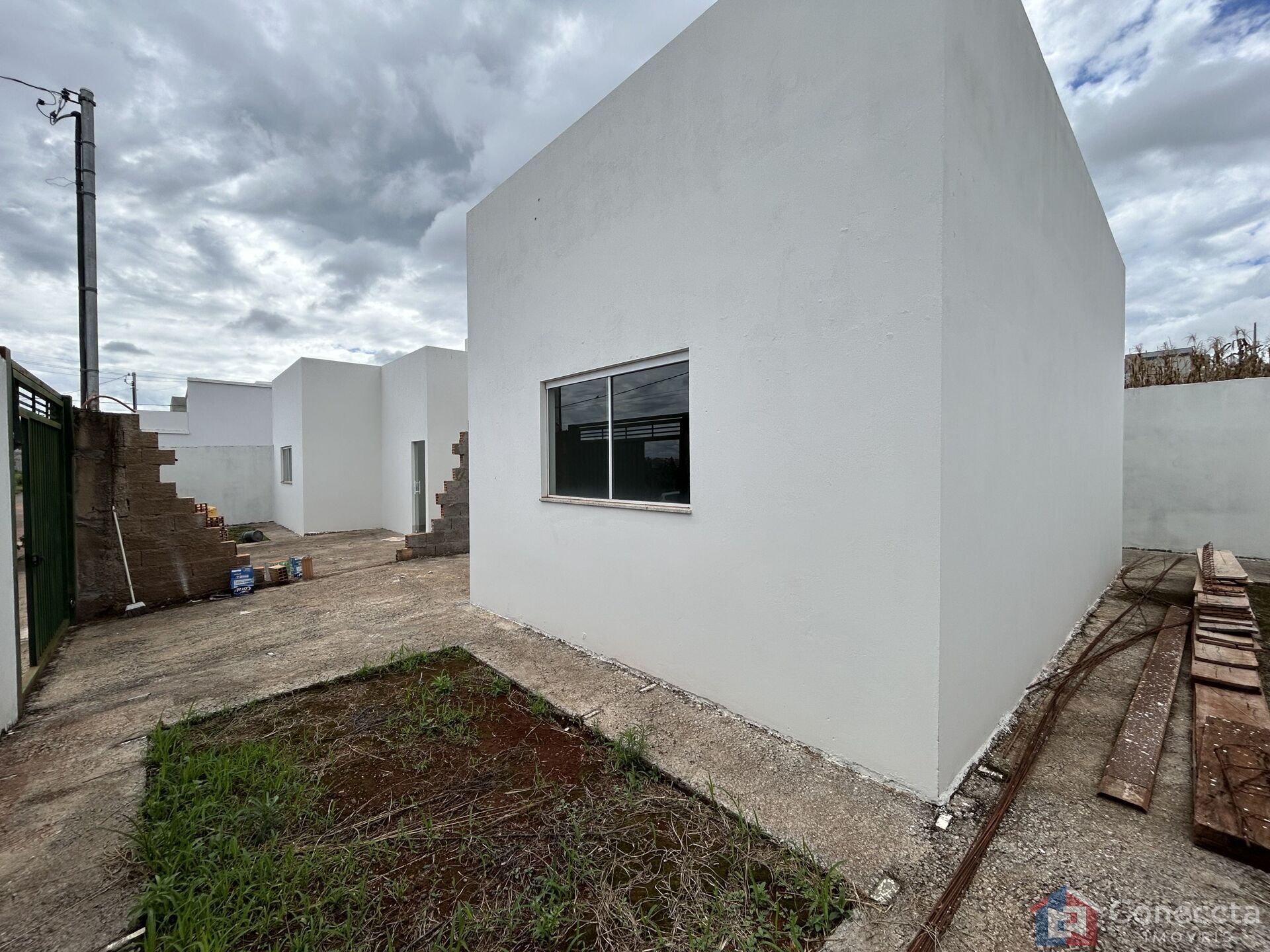 Casa à venda com 2 quartos, 60m² - Foto 13