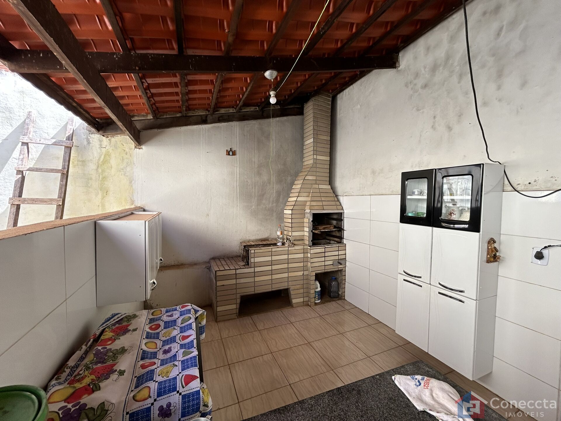 Casa à venda com 4 quartos, 90m² - Foto 15