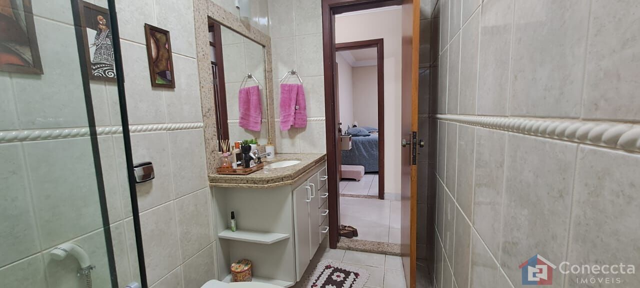 Casa, 3 quartos, 250 m² - Foto 16