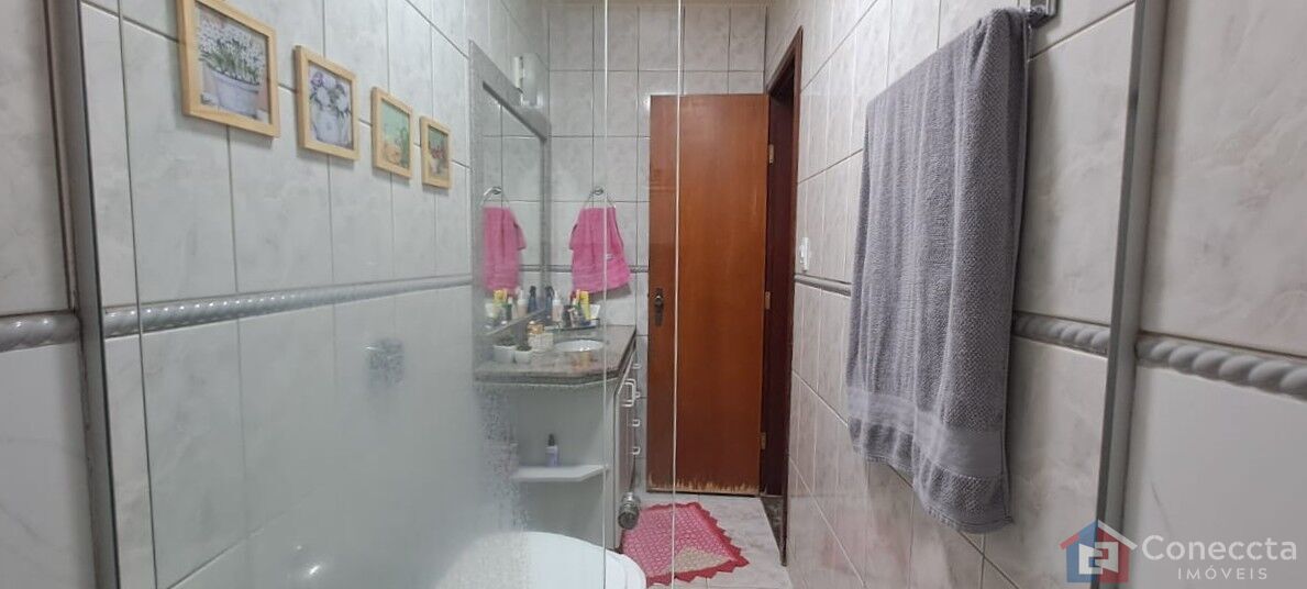 Casa, 3 quartos, 250 m² - Foto 9