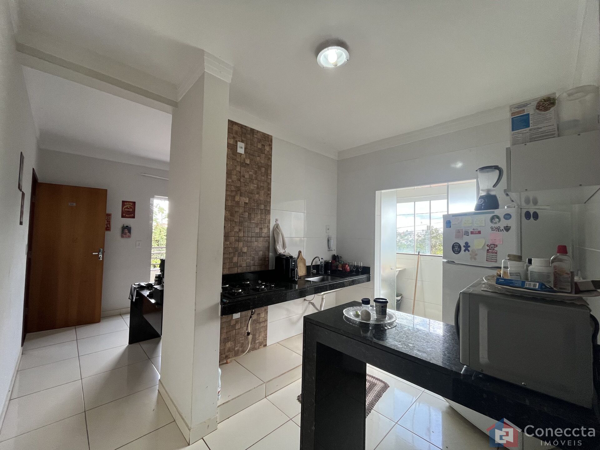 Apartamento à venda com 2 quartos, 69m² - Foto 2
