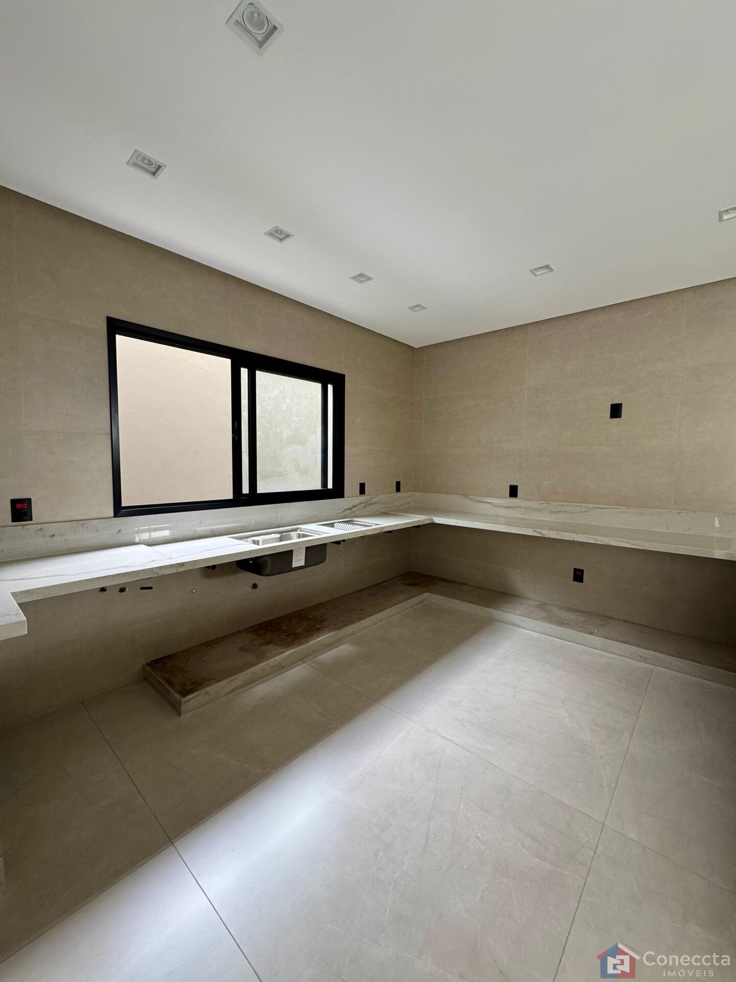 Casa à venda com 5 quartos, 434m² - Foto 16