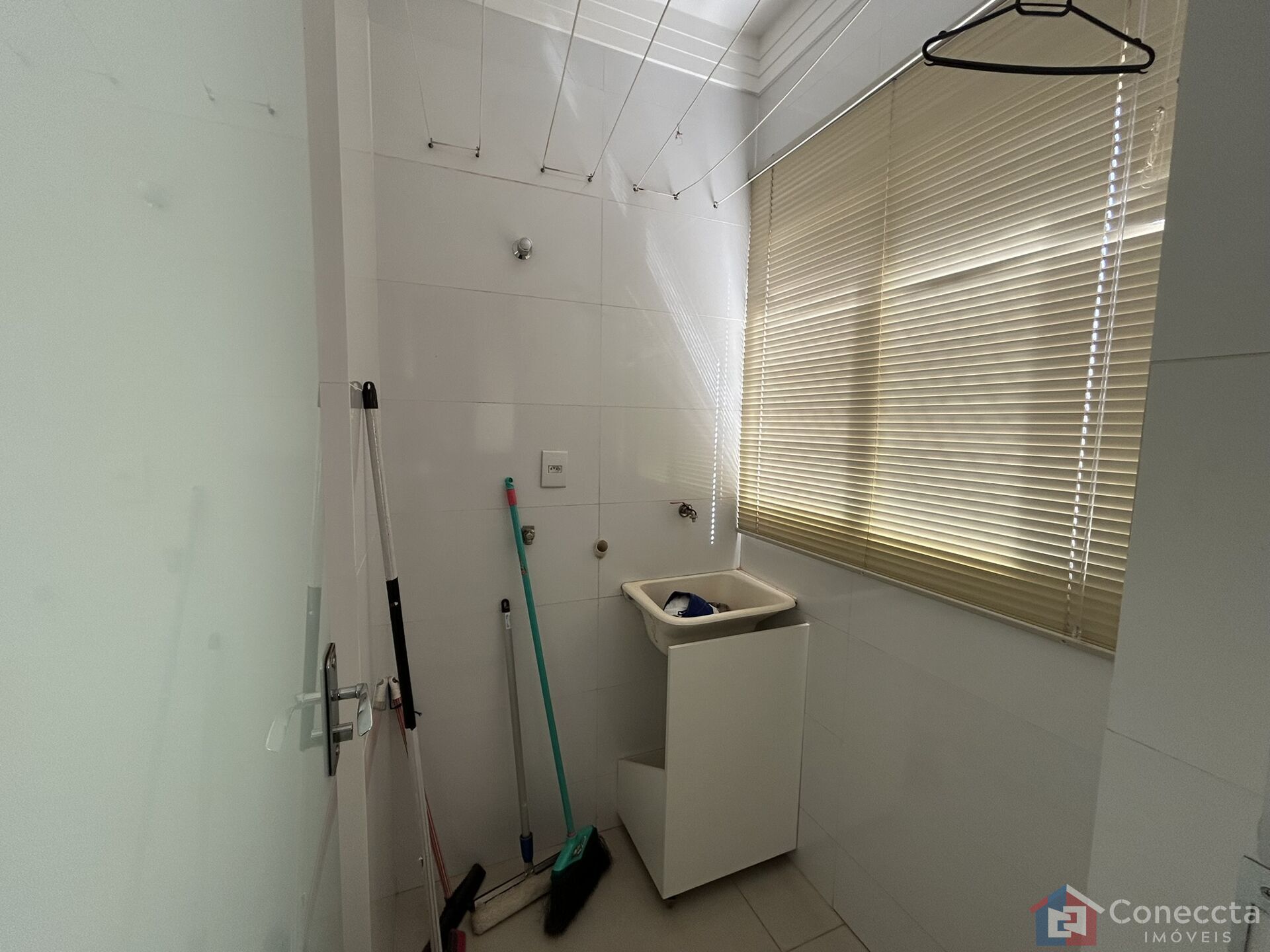 Apartamento à venda com 2 quartos, 77m² - Foto 8