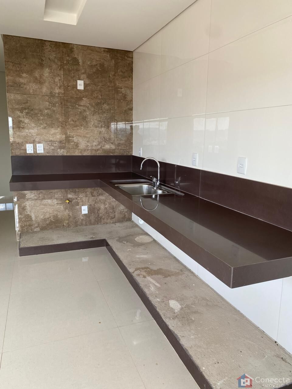 Apartamento à venda com 2 quartos, 69m² - Foto 3