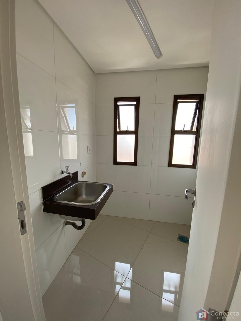 Apartamento à venda com 2 quartos, 69m² - Foto 5