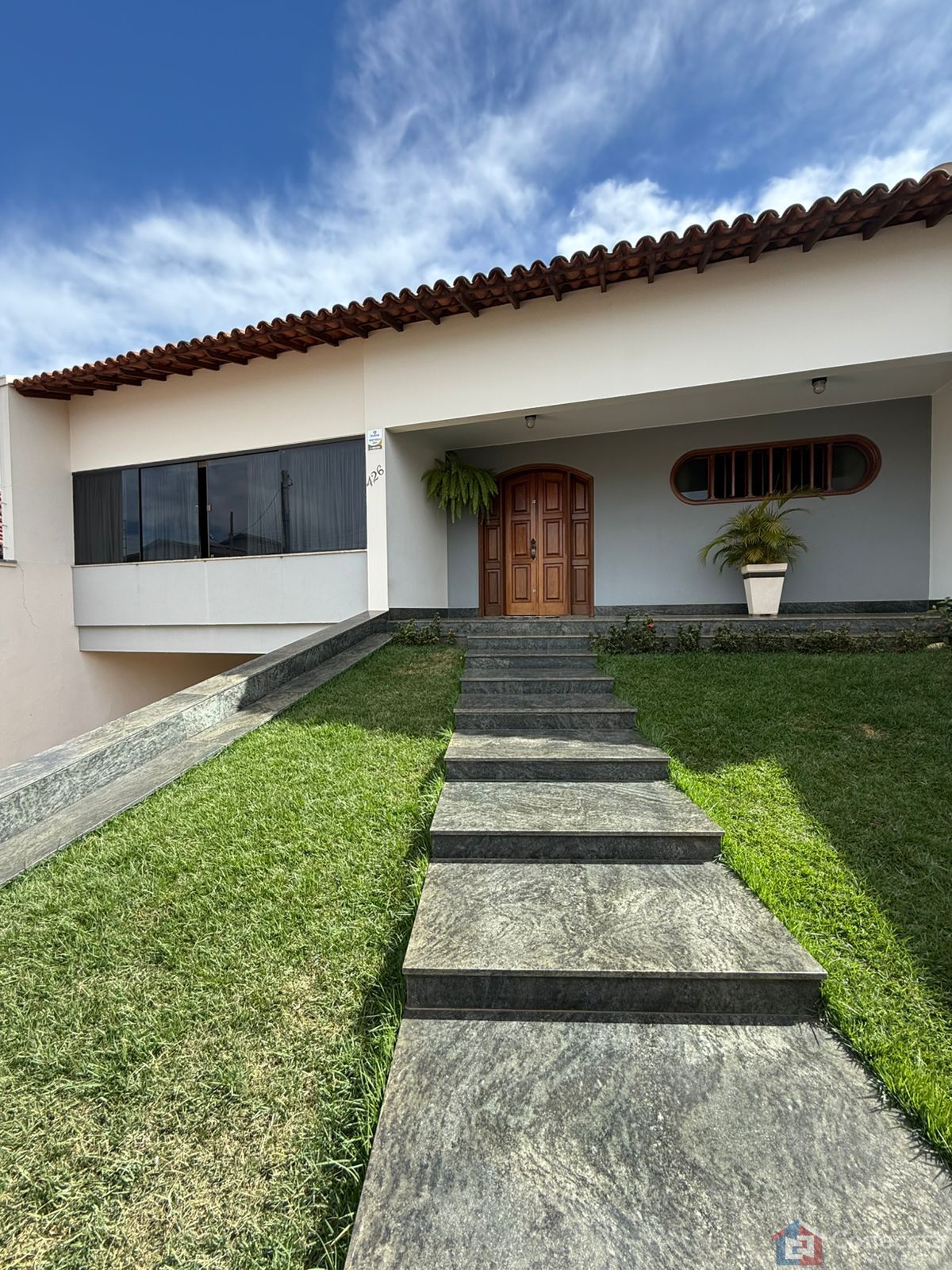 Casa à venda com 6 quartos, 507m² - Foto 3