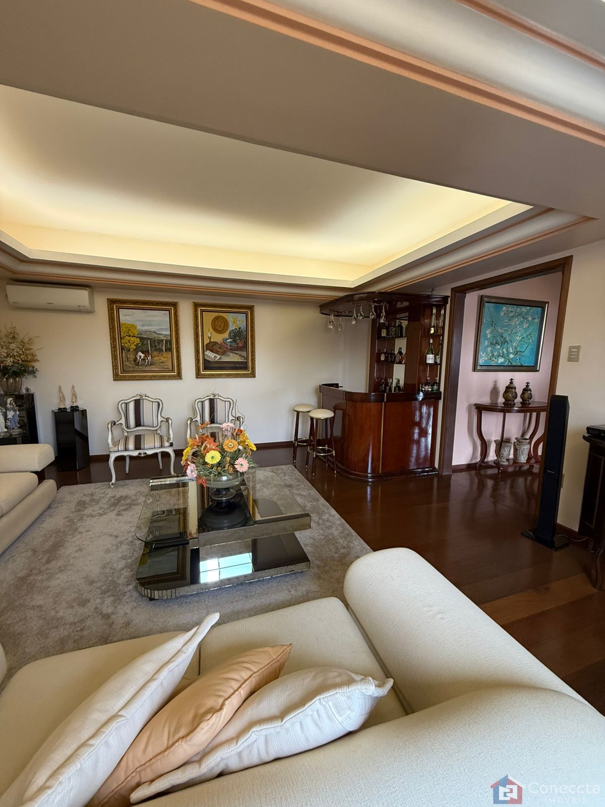 Casa à venda com 6 quartos, 507m² - Foto 1