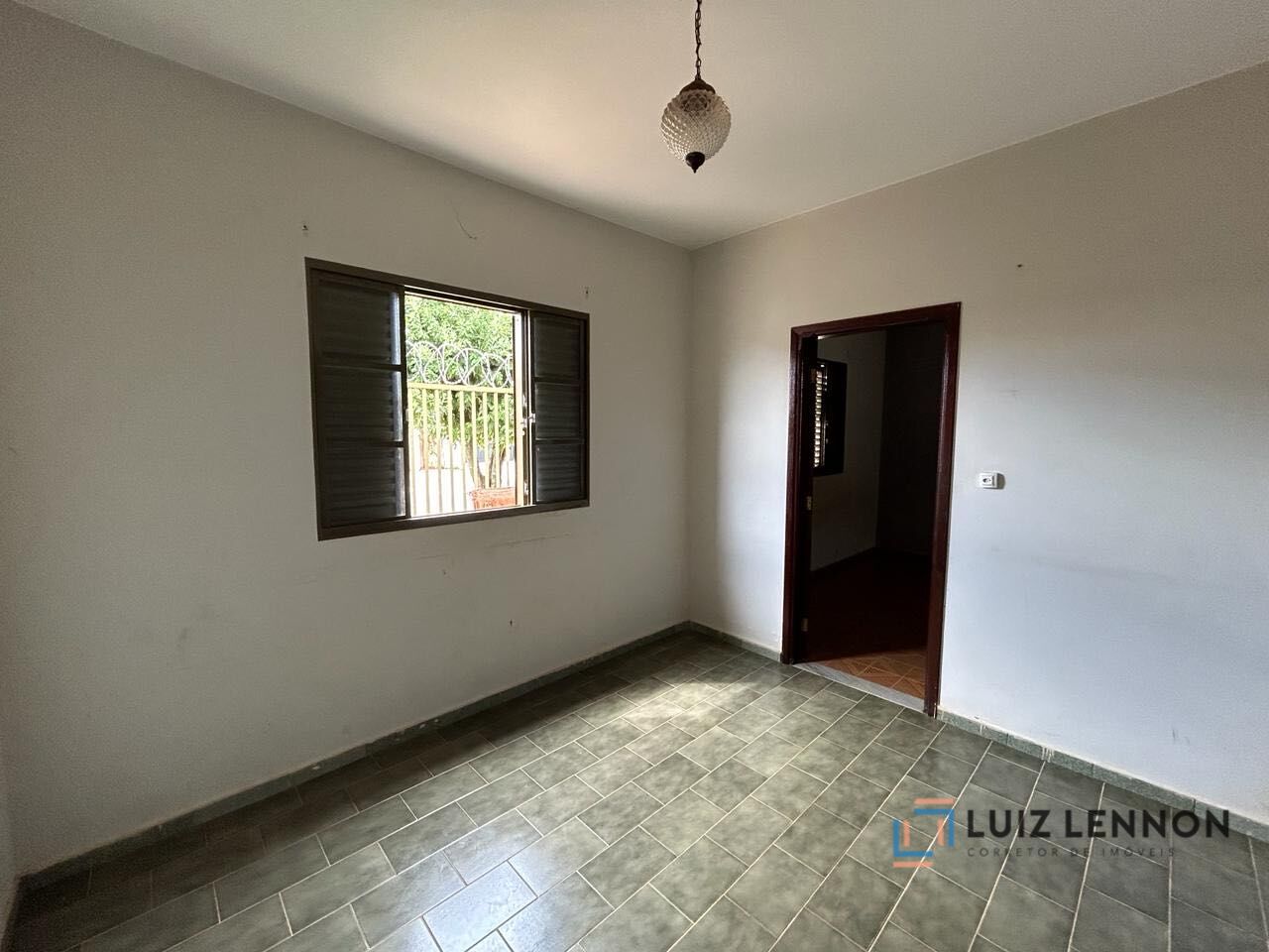 Casa à venda com 4 quartos, 176m² - Foto 4