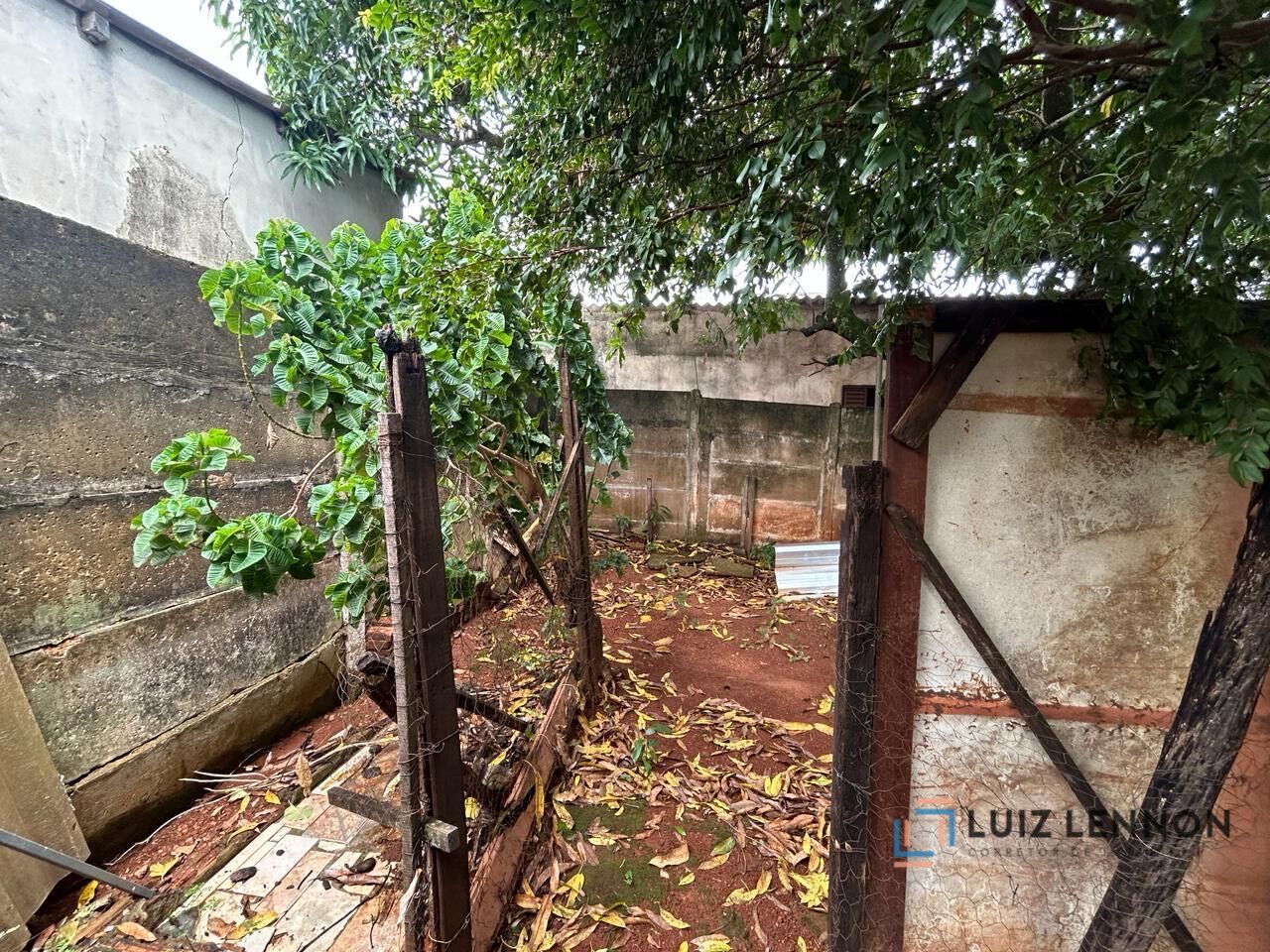 Casa à venda com 4 quartos, 176m² - Foto 23