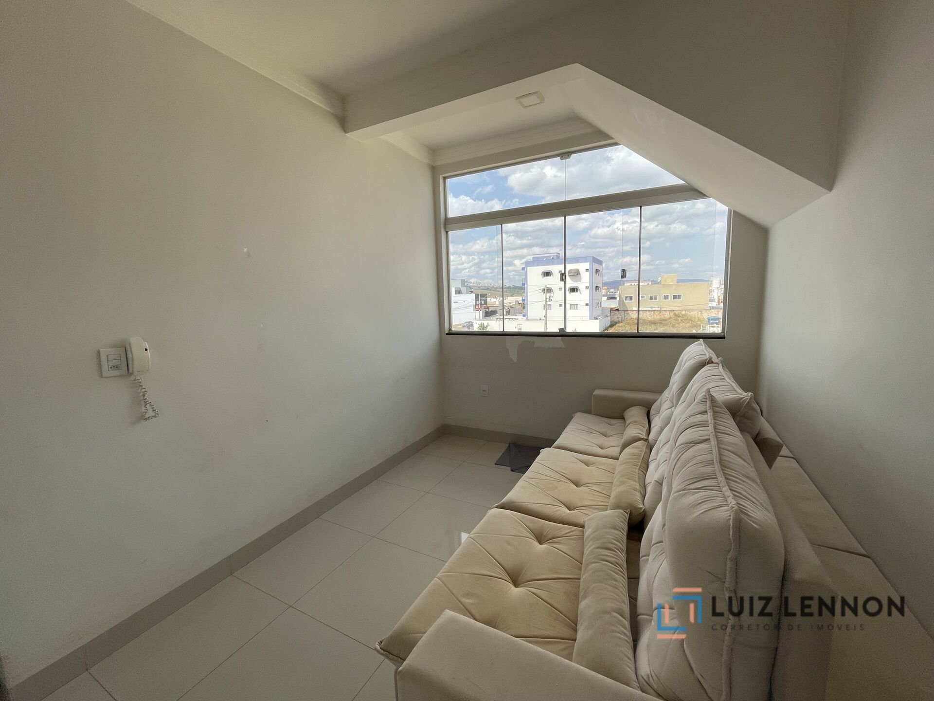 Cobertura à venda com 3 quartos, 137m² - Foto 2