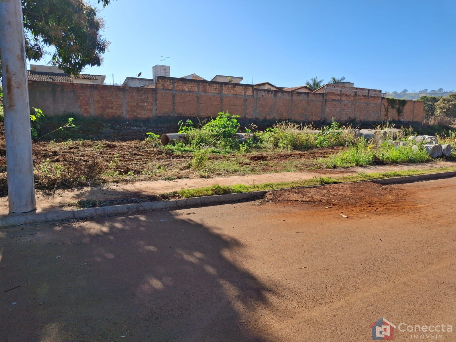Terreno à venda, 600m² - Foto 1